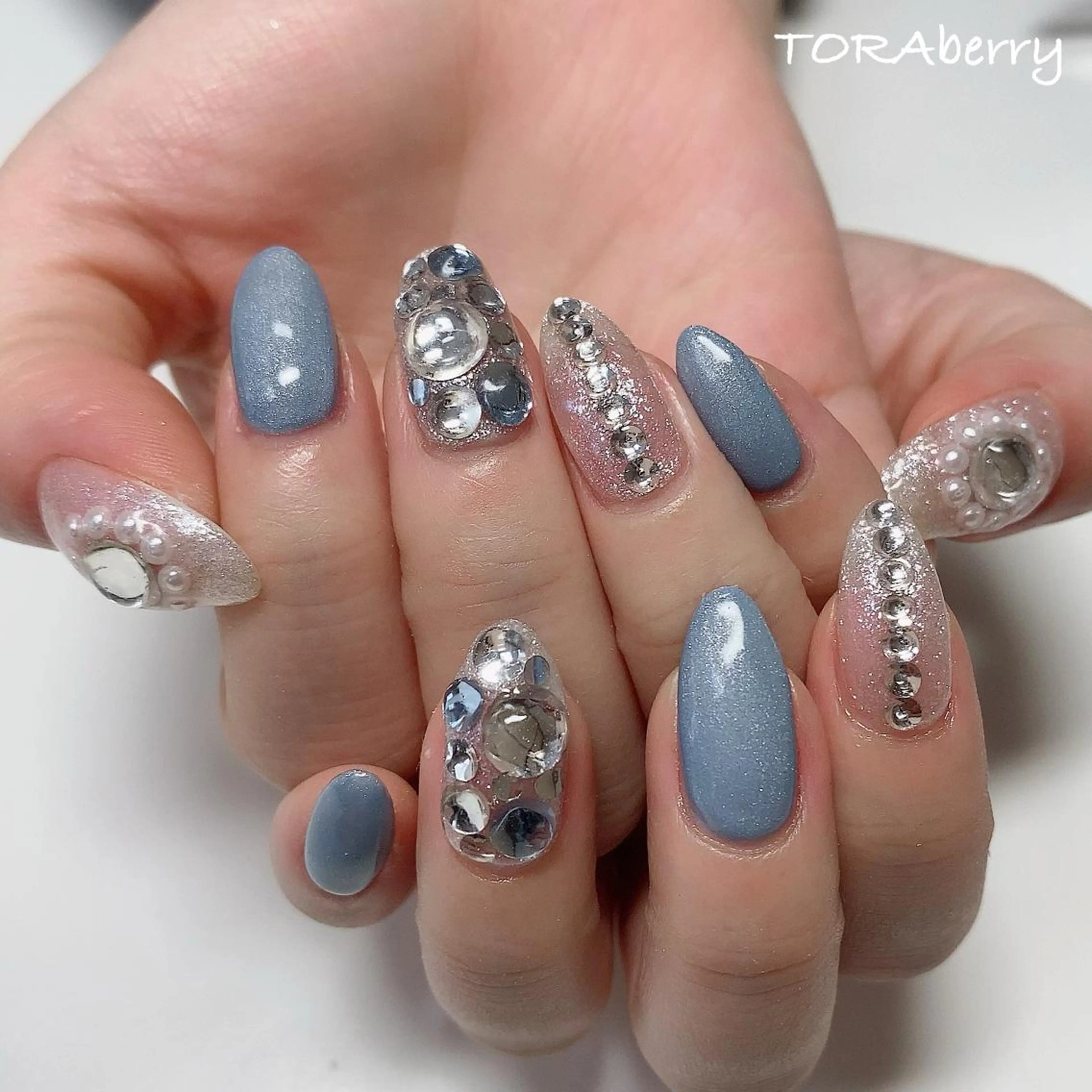 ネイル ハンドネイル ネイリスト なつみのネイルデザイン