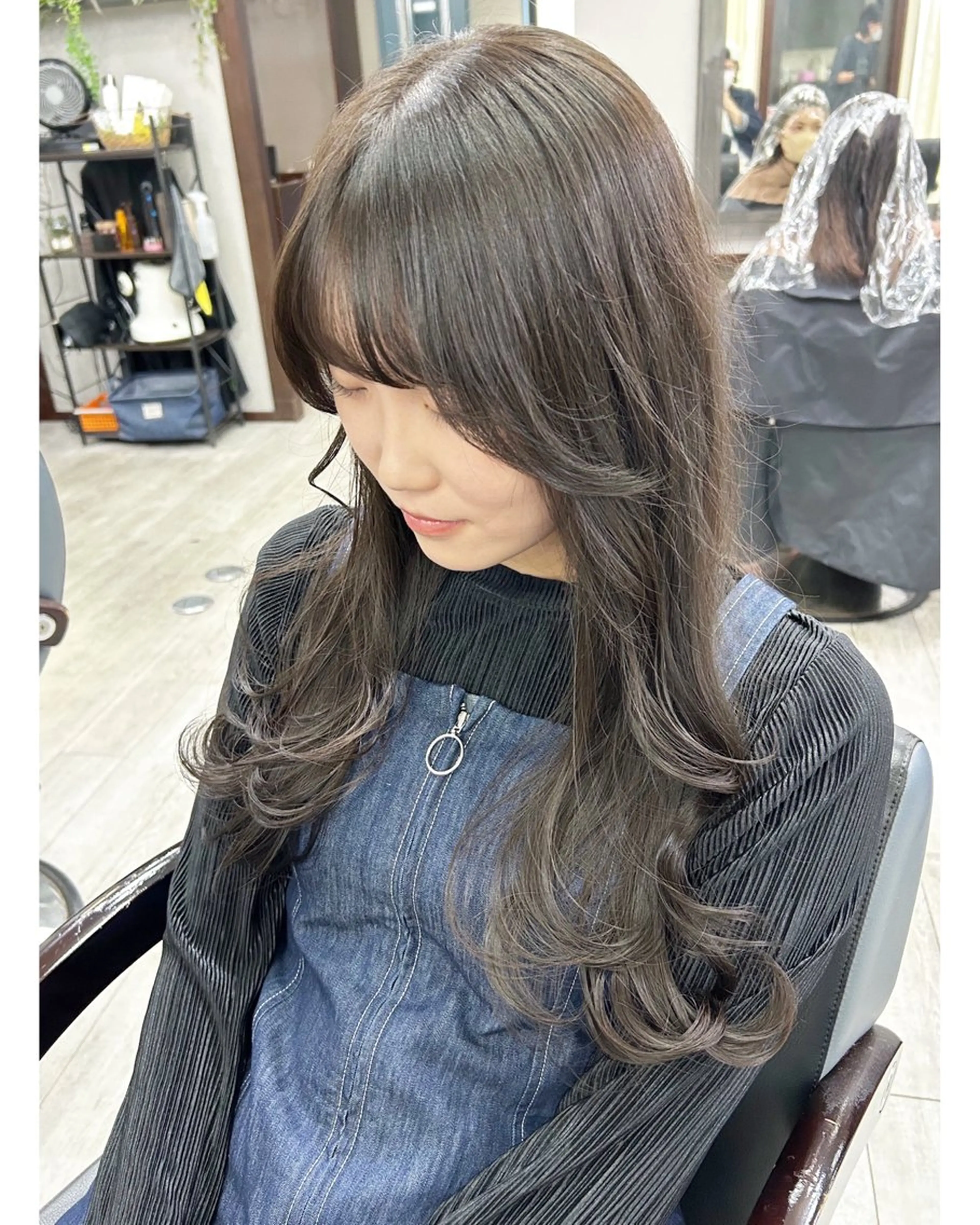 ロング カラー アッシュ アッシュグレー アッシュグレージュ グレージュ レイヤーカット ＊横浜駅＊ 金子 誠也のヘアスタイル