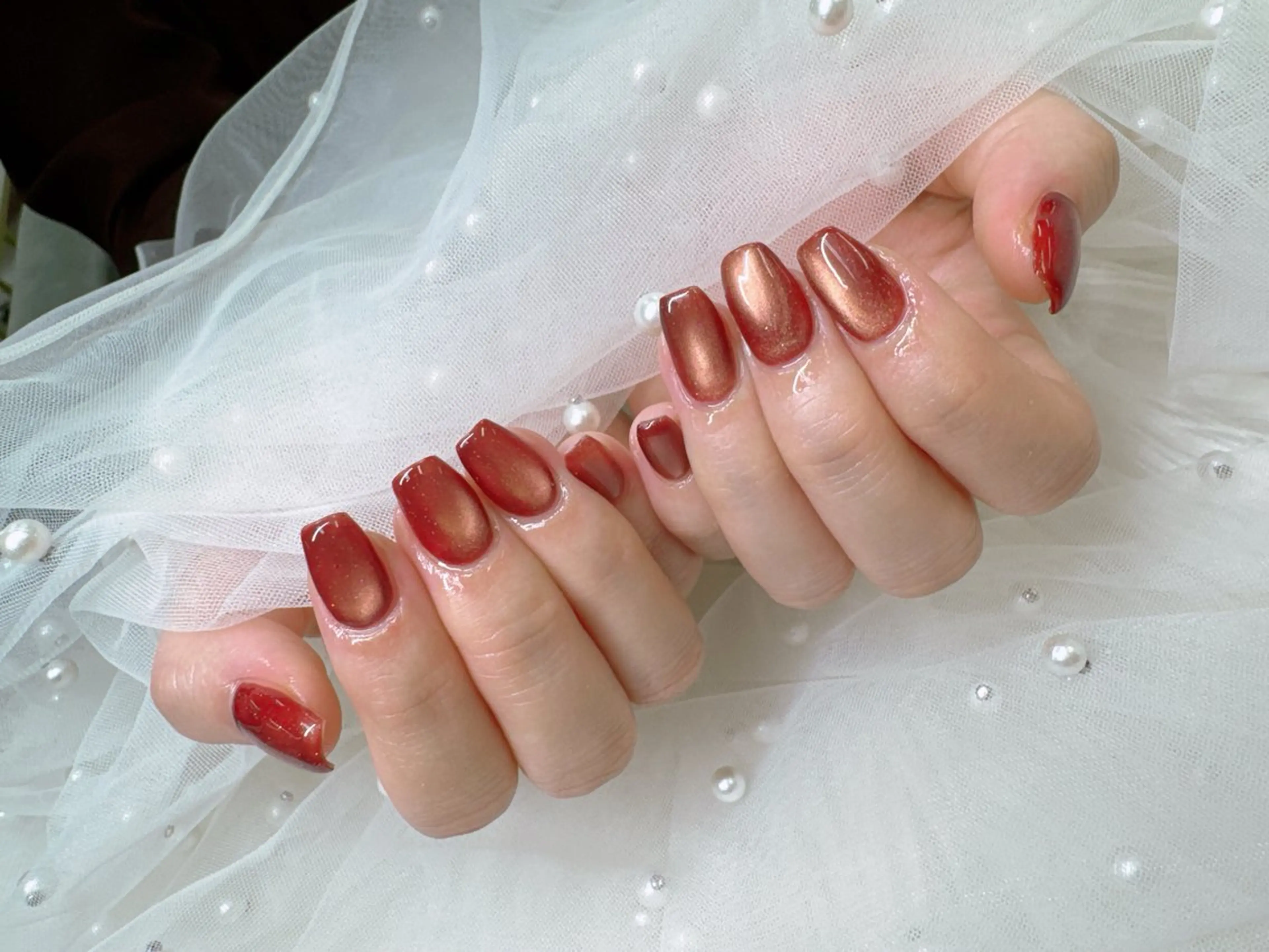 ネイル ジェルネイル キラキラネイル ロングネイル マグネットネイル ワンカラーネイル ハンドネイル Queeens nailのネイルデザイン