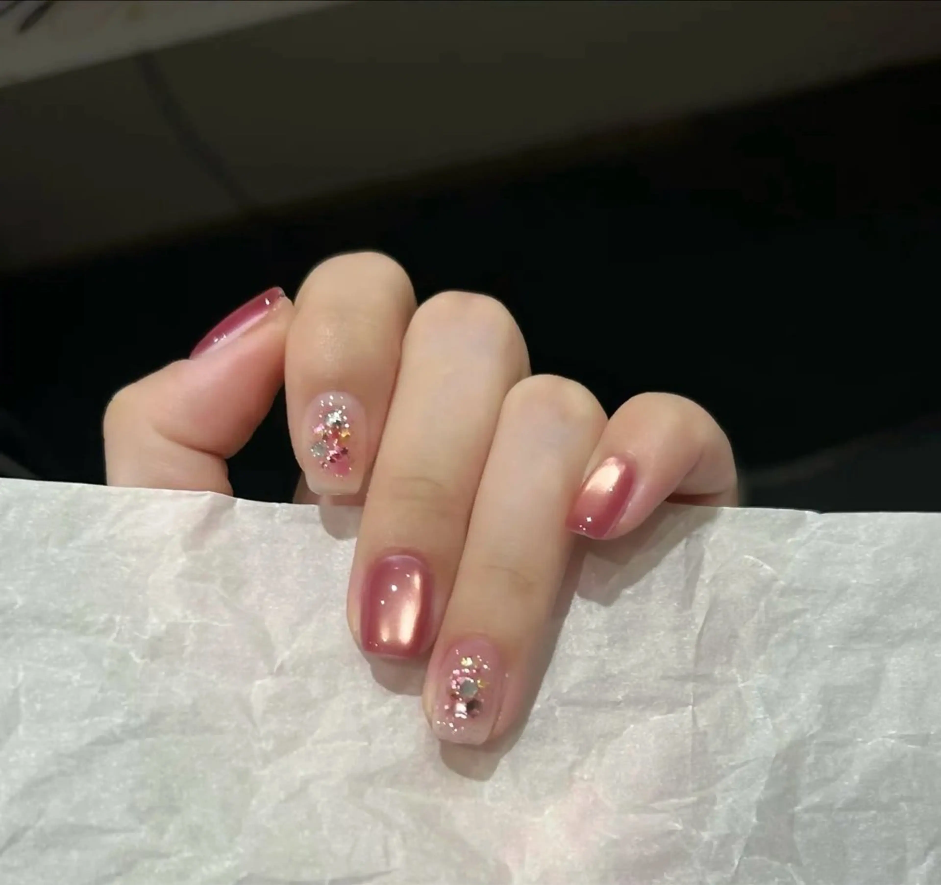 ネイル アートネイル オーロラネイル ガーリー キラキラネイル 韓国ネイル ハンドネイル 日向 あゆみのネイルデザイン