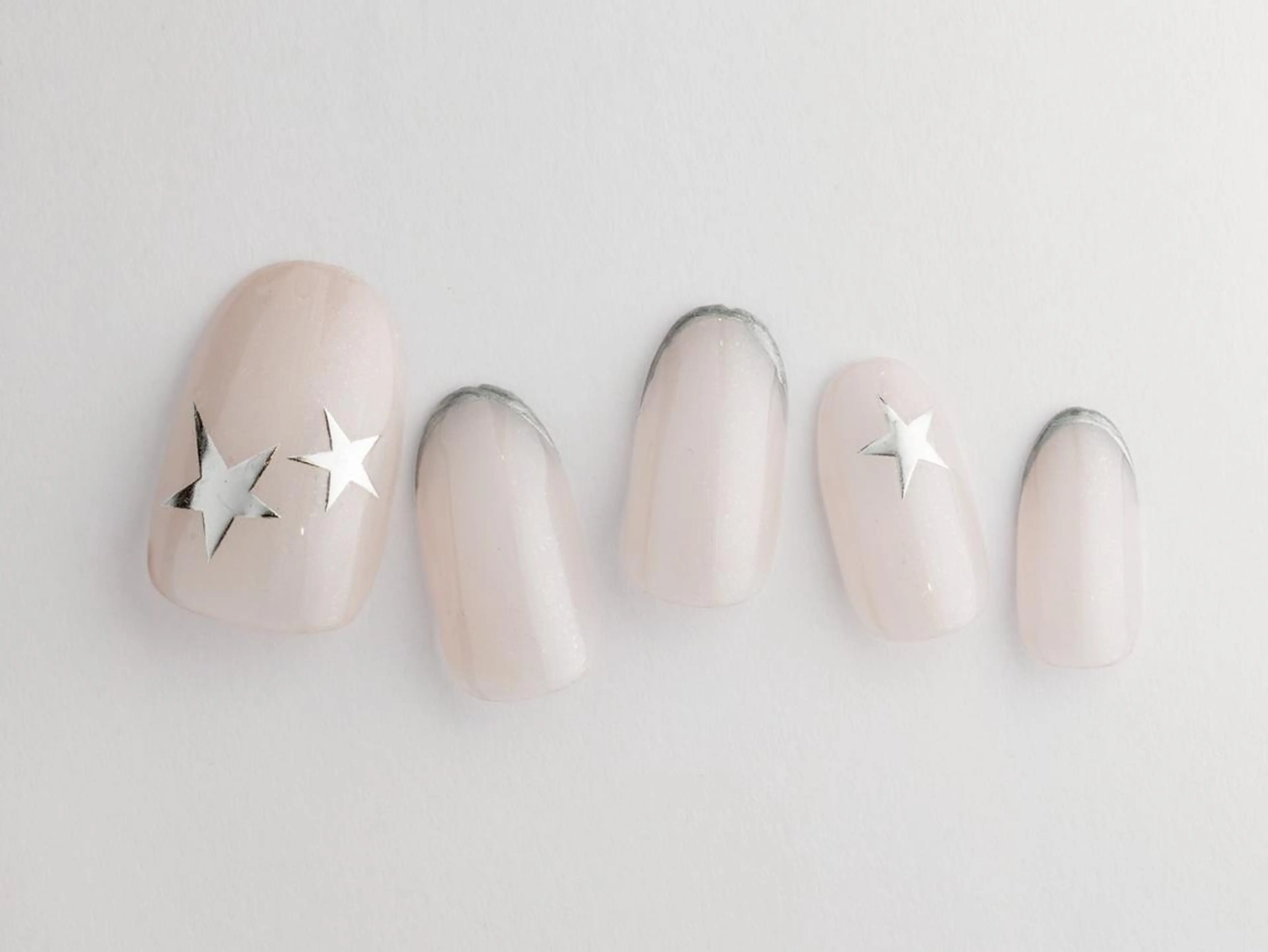 ネイル 💗🪽Tiary Nail🪽💗のネイルデザイン