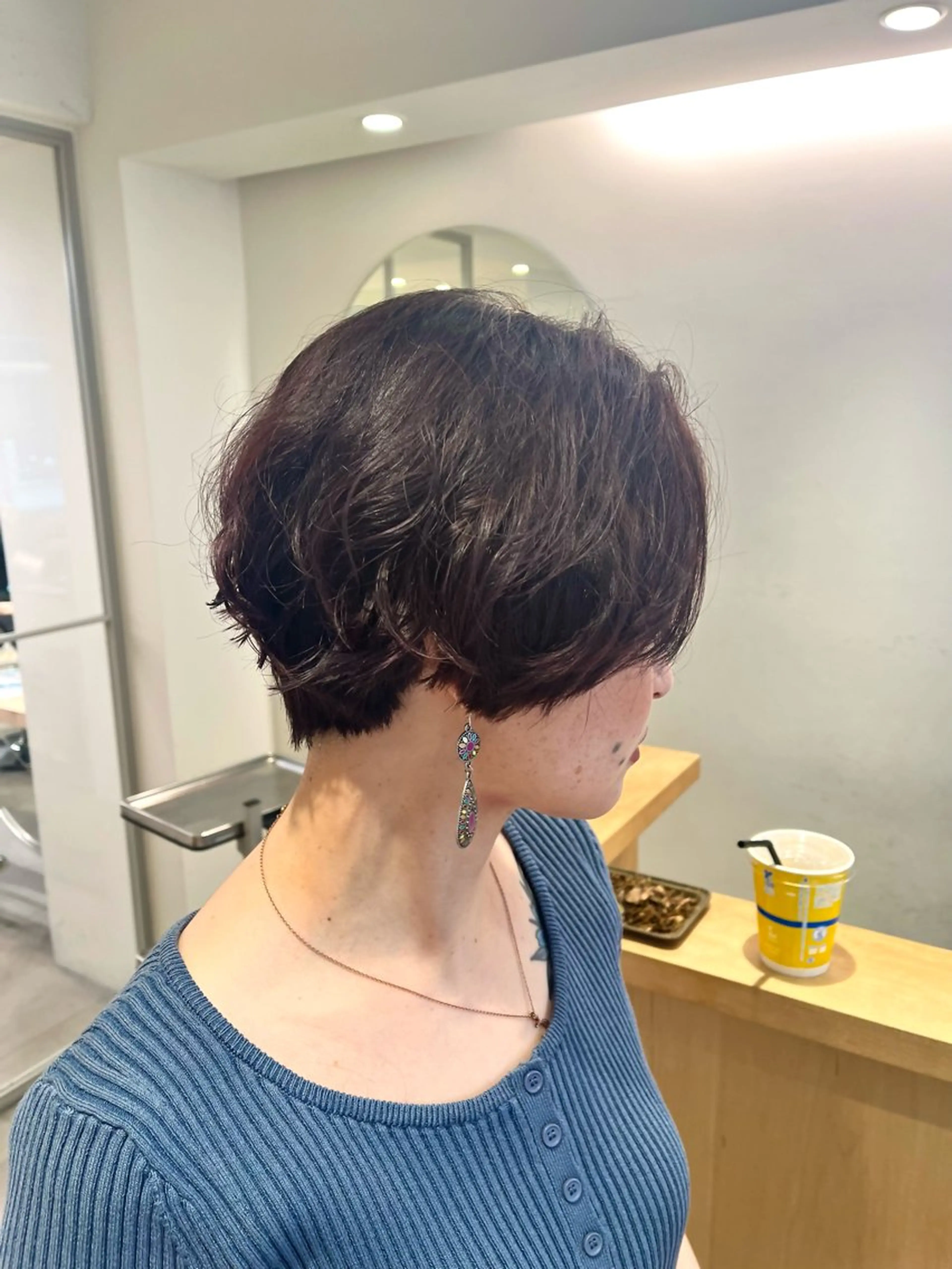 ショート カラー カット ヘアカラー トリートメント Kasumi | くすみブラウン×渋谷のヘアスタイル