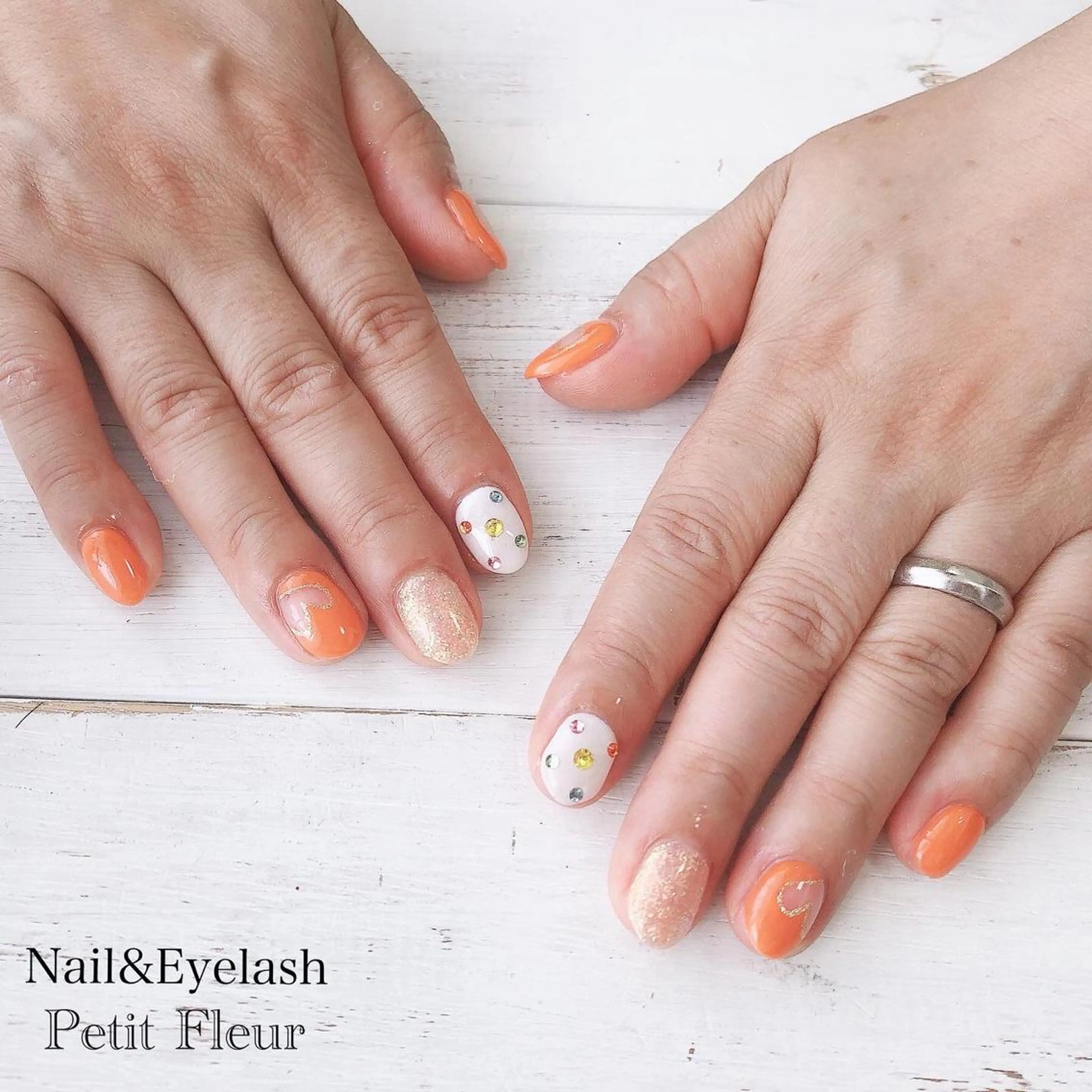 ネイル Petit Fleur所属・青柳 亜梨奈のマツエク・マツパデザイン