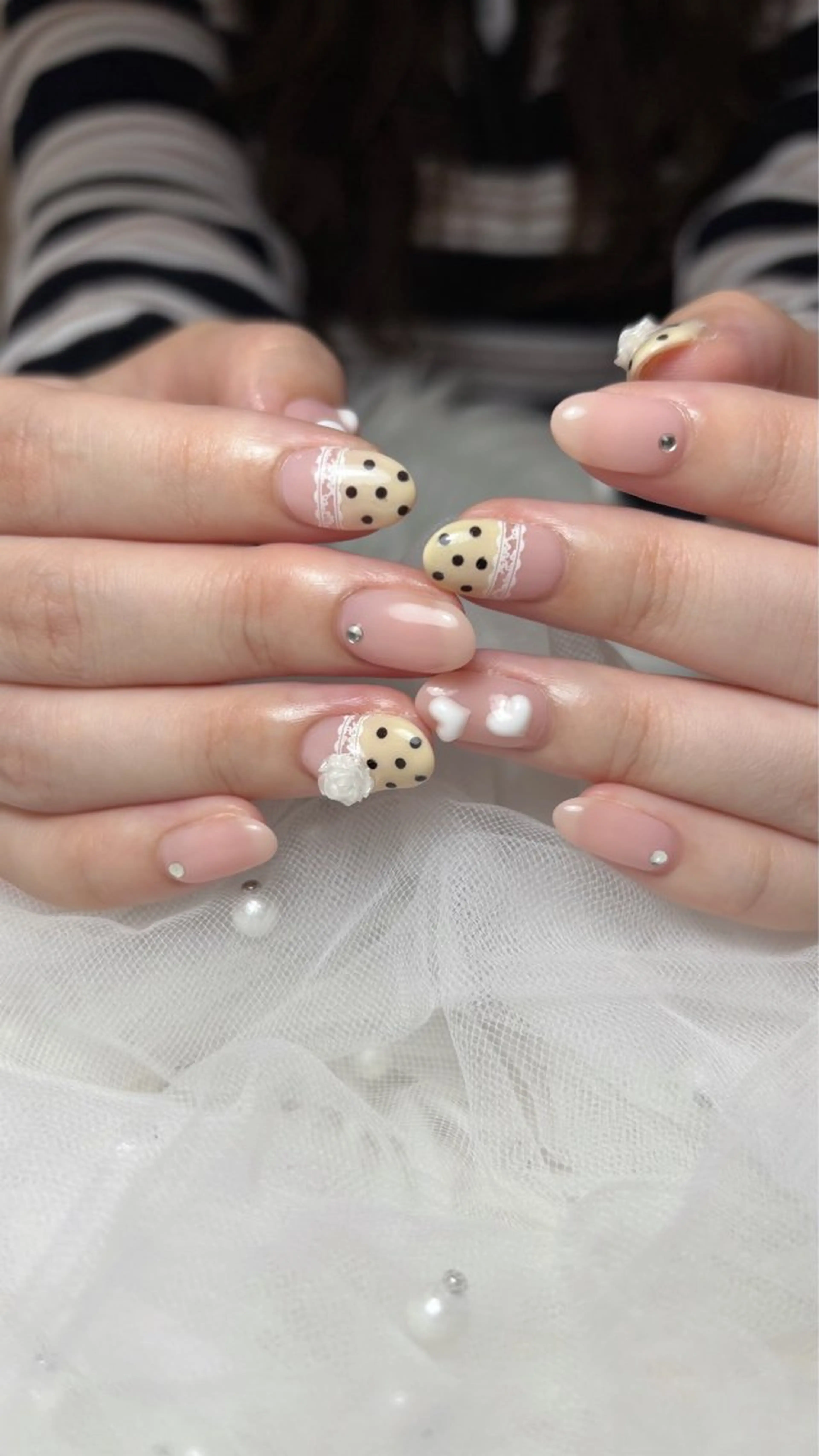 ネイル ハンドネイル 𝑬𝑹𝑰𝑲𝑨 𓂃🎀𓈒𓏸のネイルデザイン