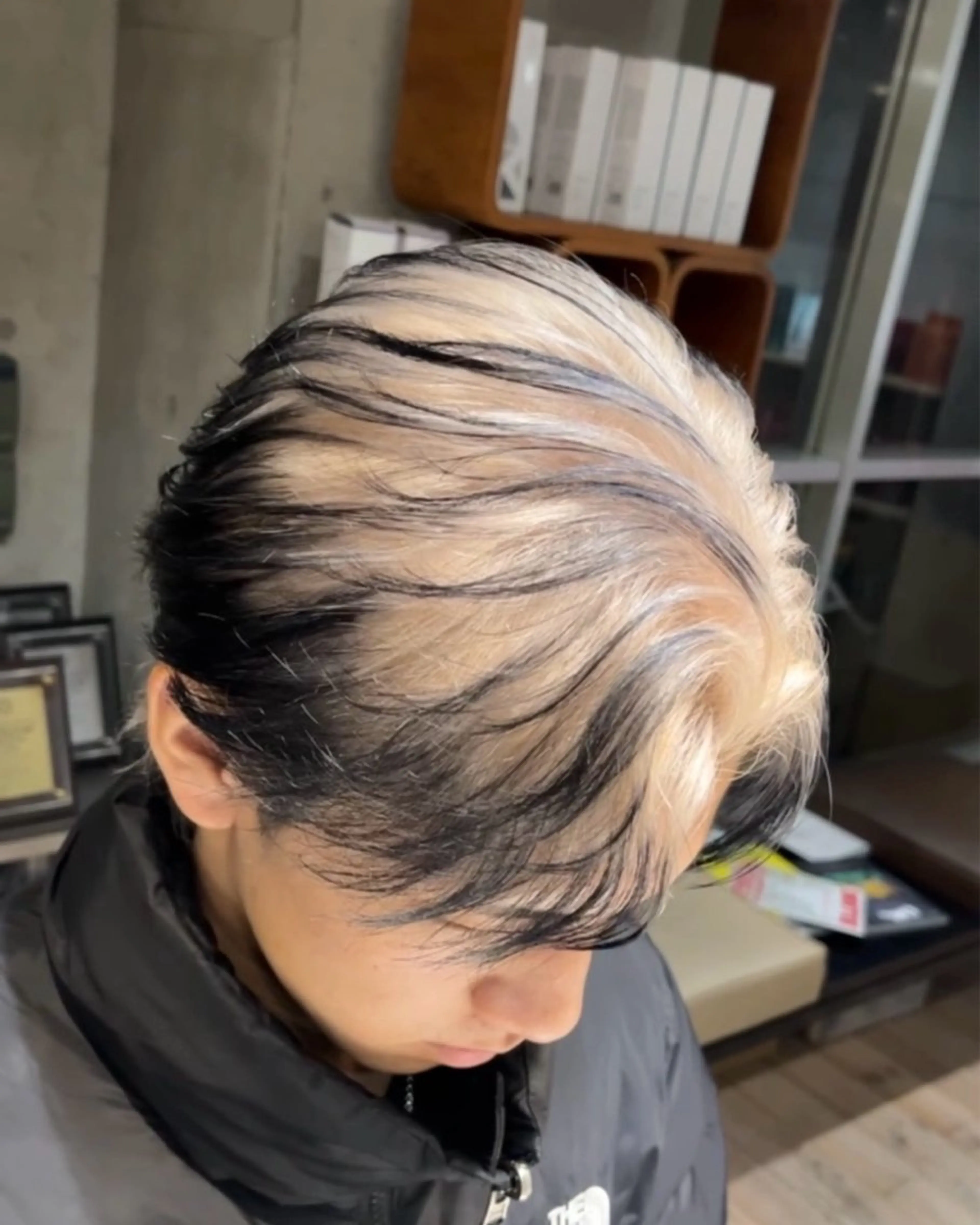 カラー メンズ メンズハイトーン ハイトーンカラー ヘアカラー fifth原宿 今村圭一のヘアスタイル