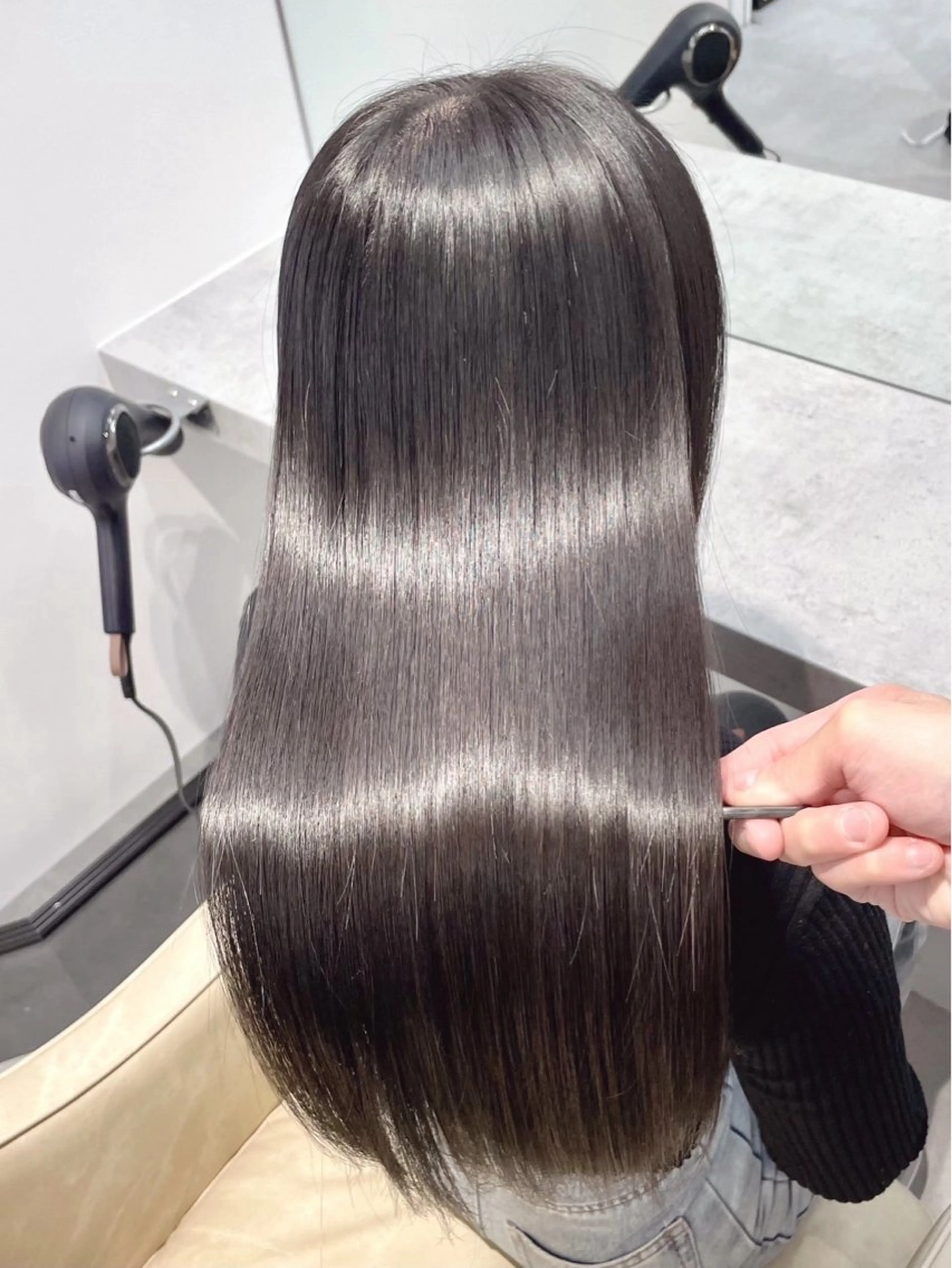 セミロング 美髪改善ストレート/ 植村友哉のヘアスタイル