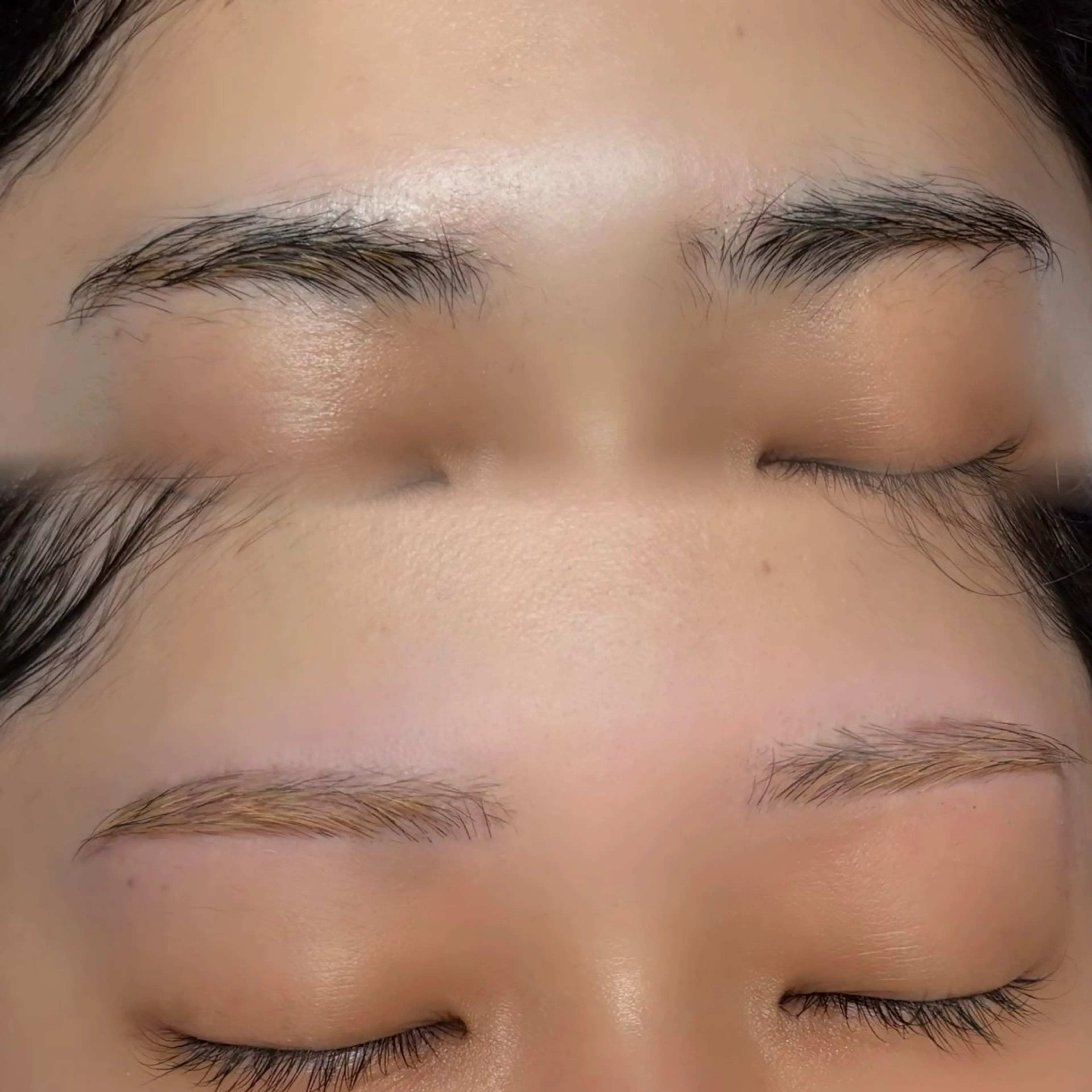 アイブロウ 眉毛ワックス脱毛 Shion Itokazuのマツエク・マツパデザイン