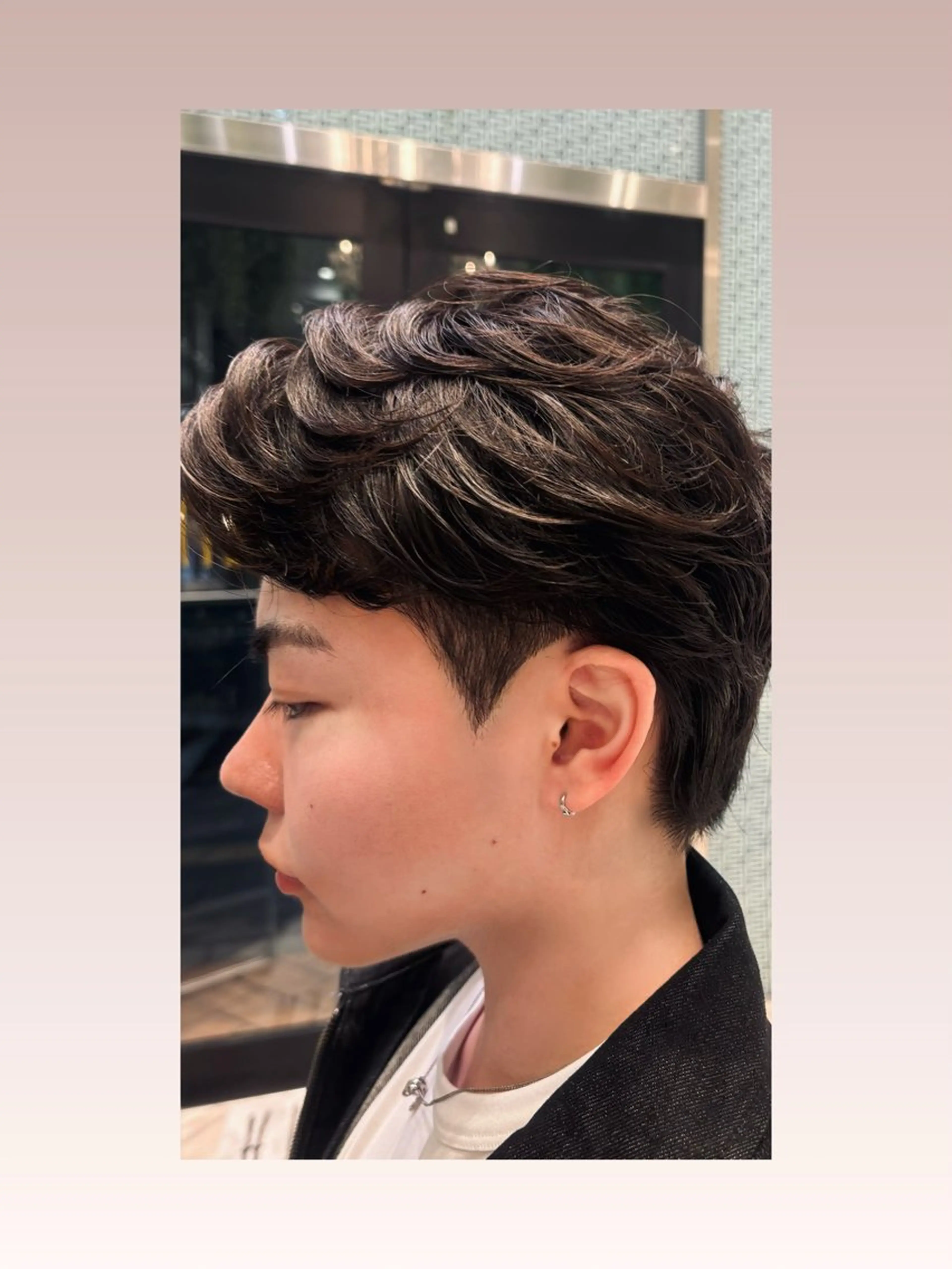 パーマ 李 文のヘアスタイル