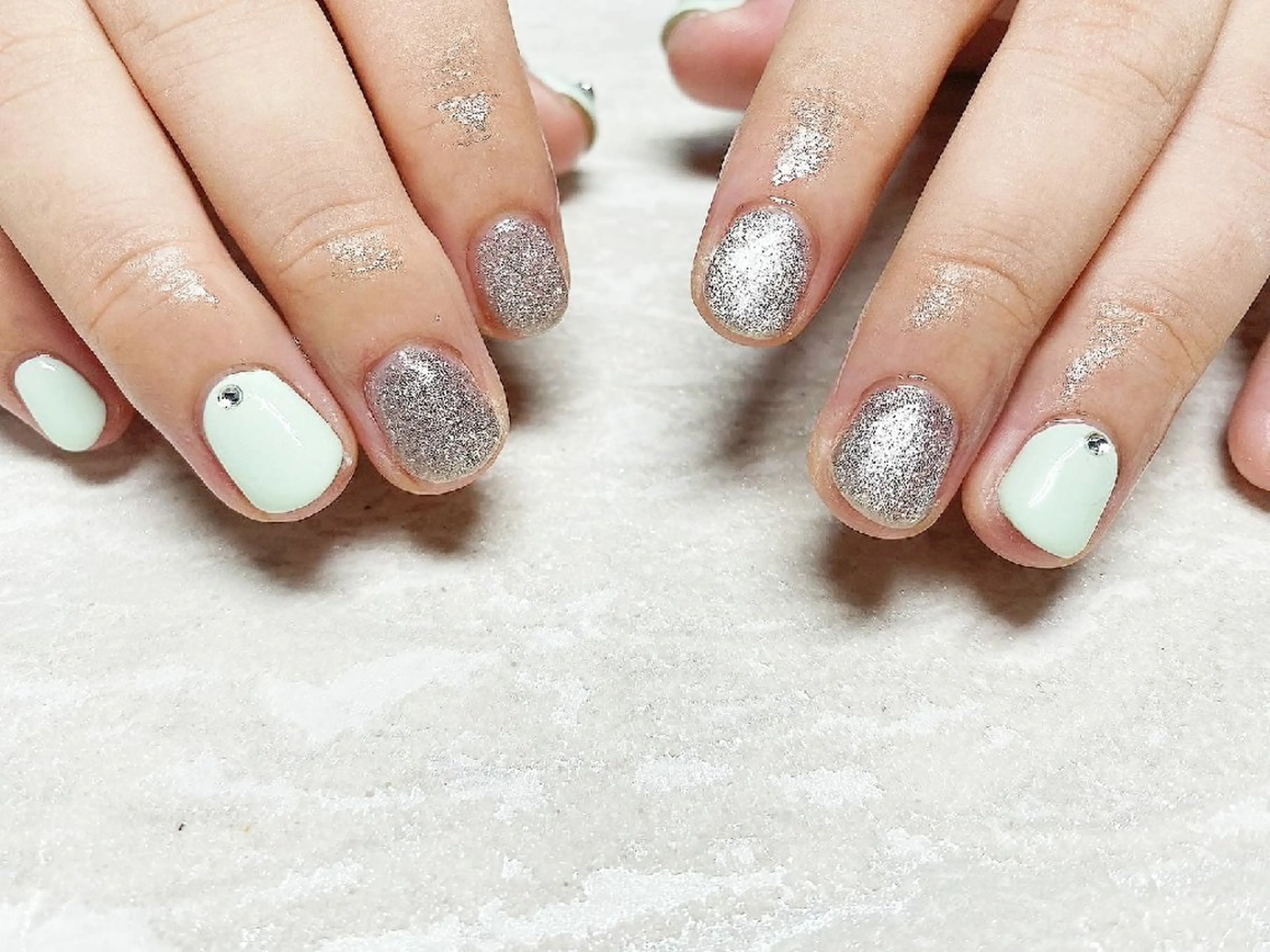 ネイル ハンドネイル JULIE NAILのネイルデザイン