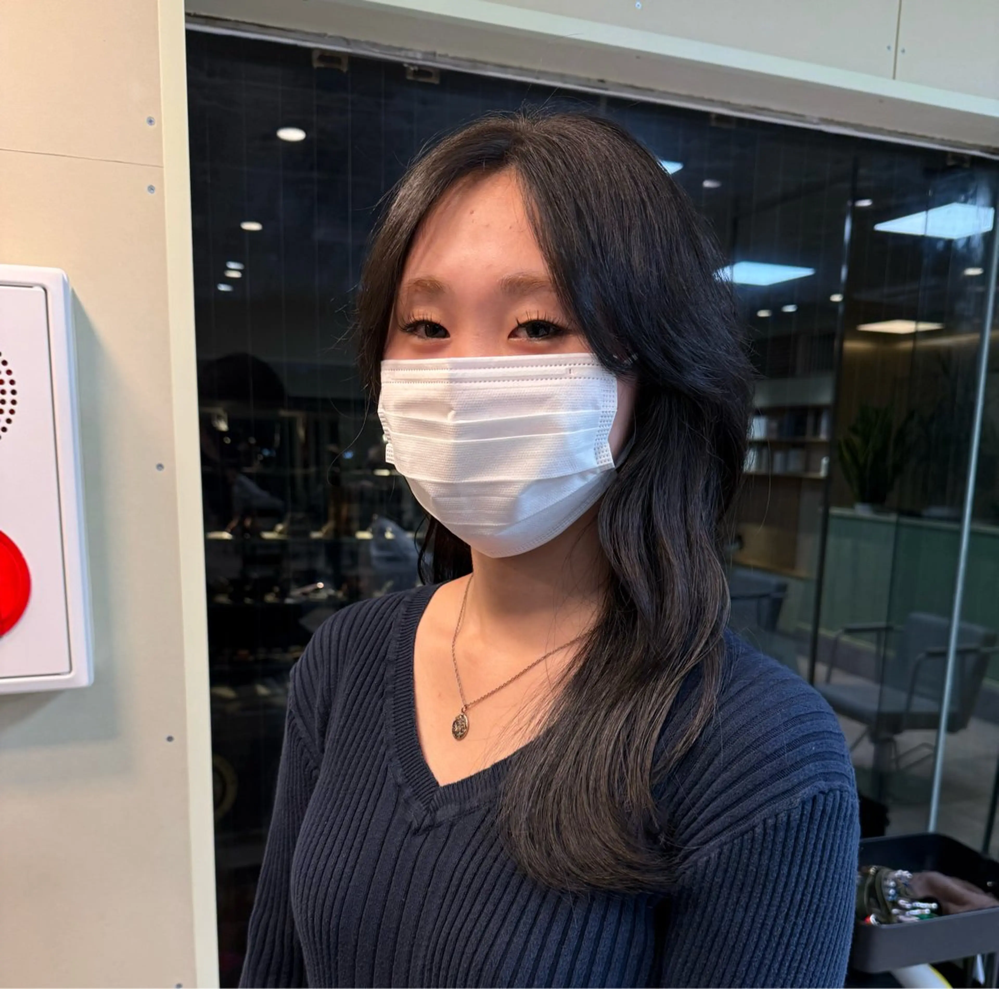 ミディアム 八村 一花のヘアスタイル