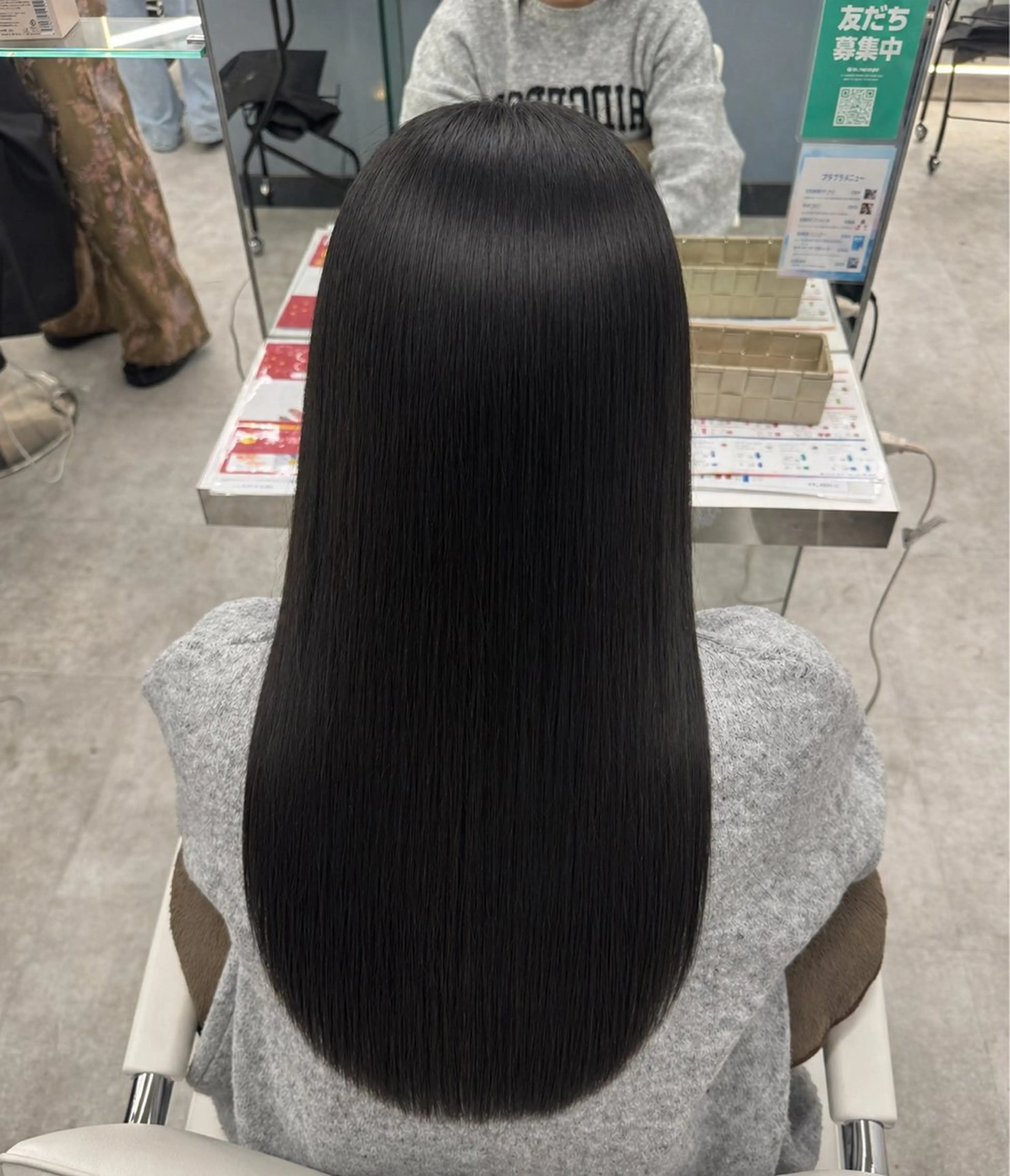 暗髪ワンカラー🖤➕高保湿トリートメントの写真