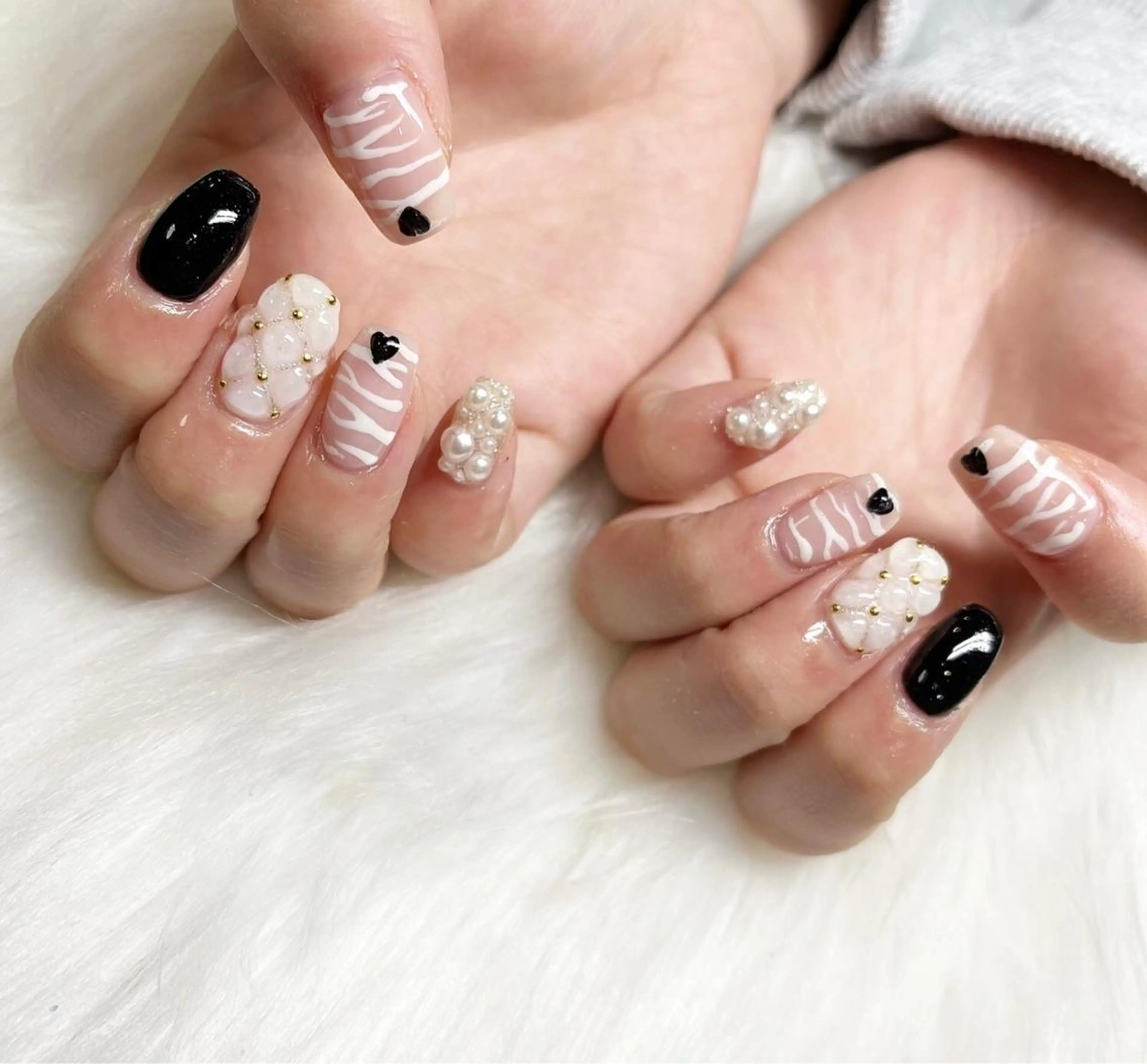 ネイル アートネイル ジェルネイル ニュアンスネイル 冬ネイル #Amin nail salonのネイルデザイン