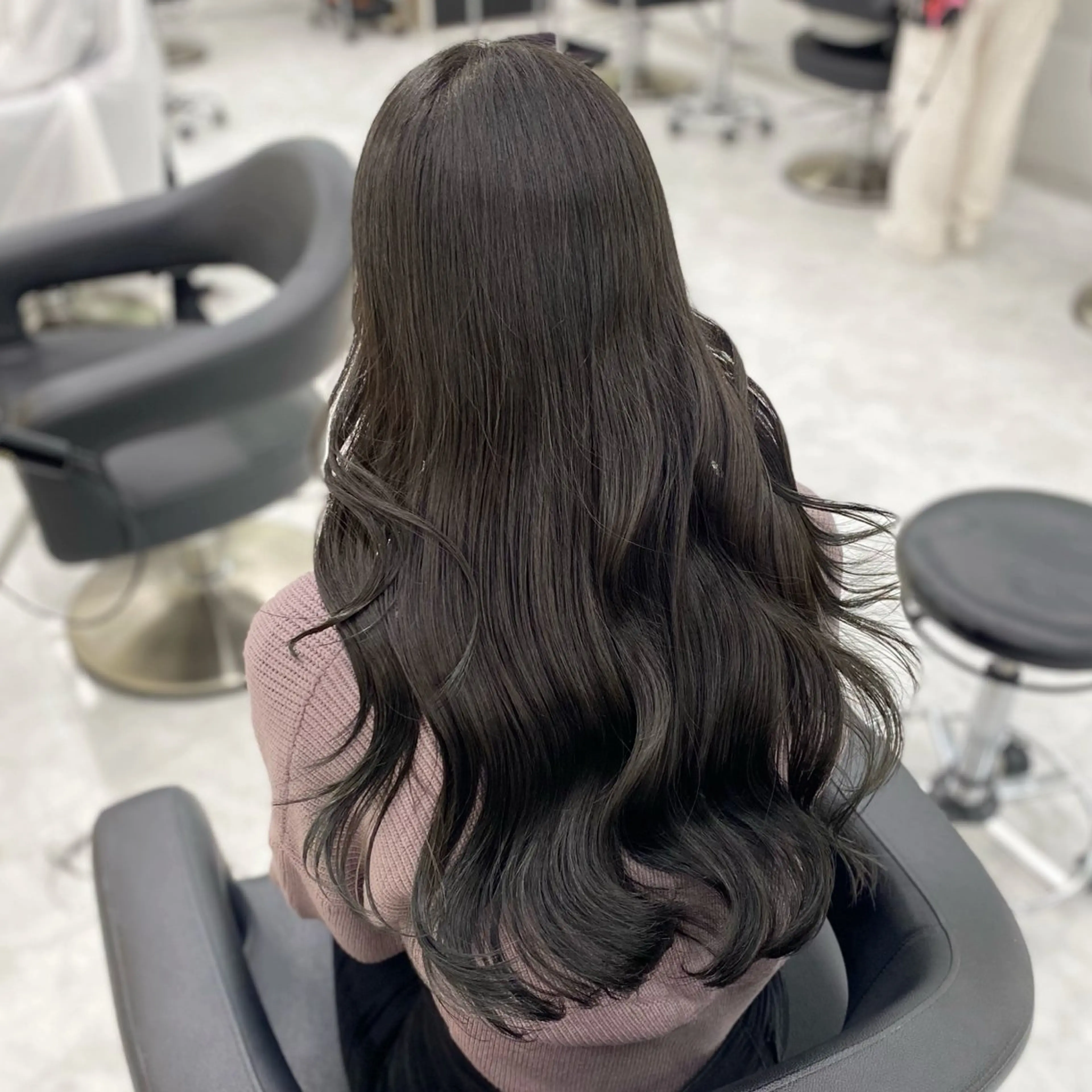 ロング カラー パーマ ヘアアレンジ メンズ キッズ グレージュ オリーブグレージュ オリーブグレー ヘアカラー 💖横浜ブリーチなし 💖MIHOのヘアスタイル