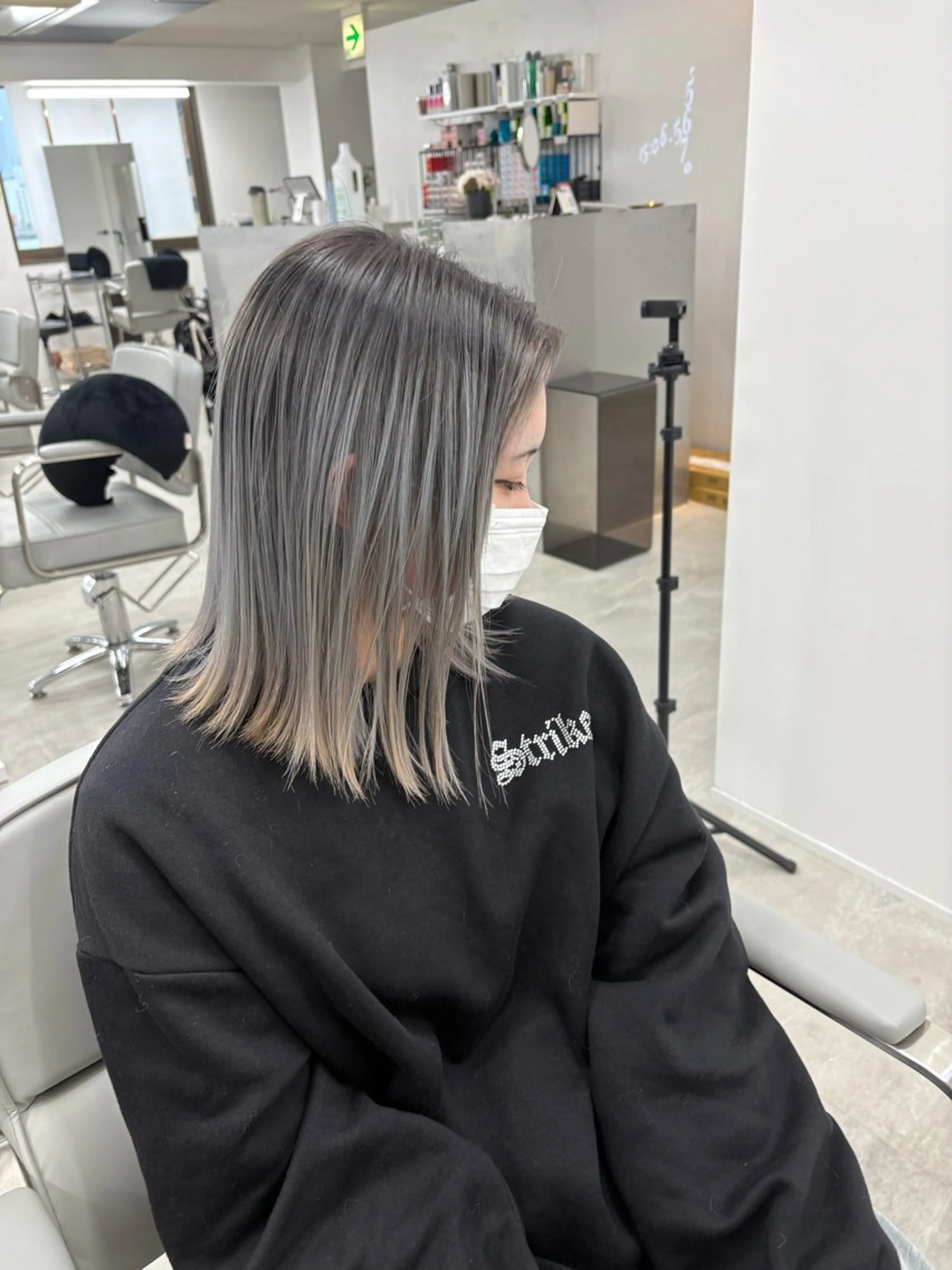 ミディアム ヘアカラー ブリーチ/ゆうと /ハイトーンのヘアスタイル