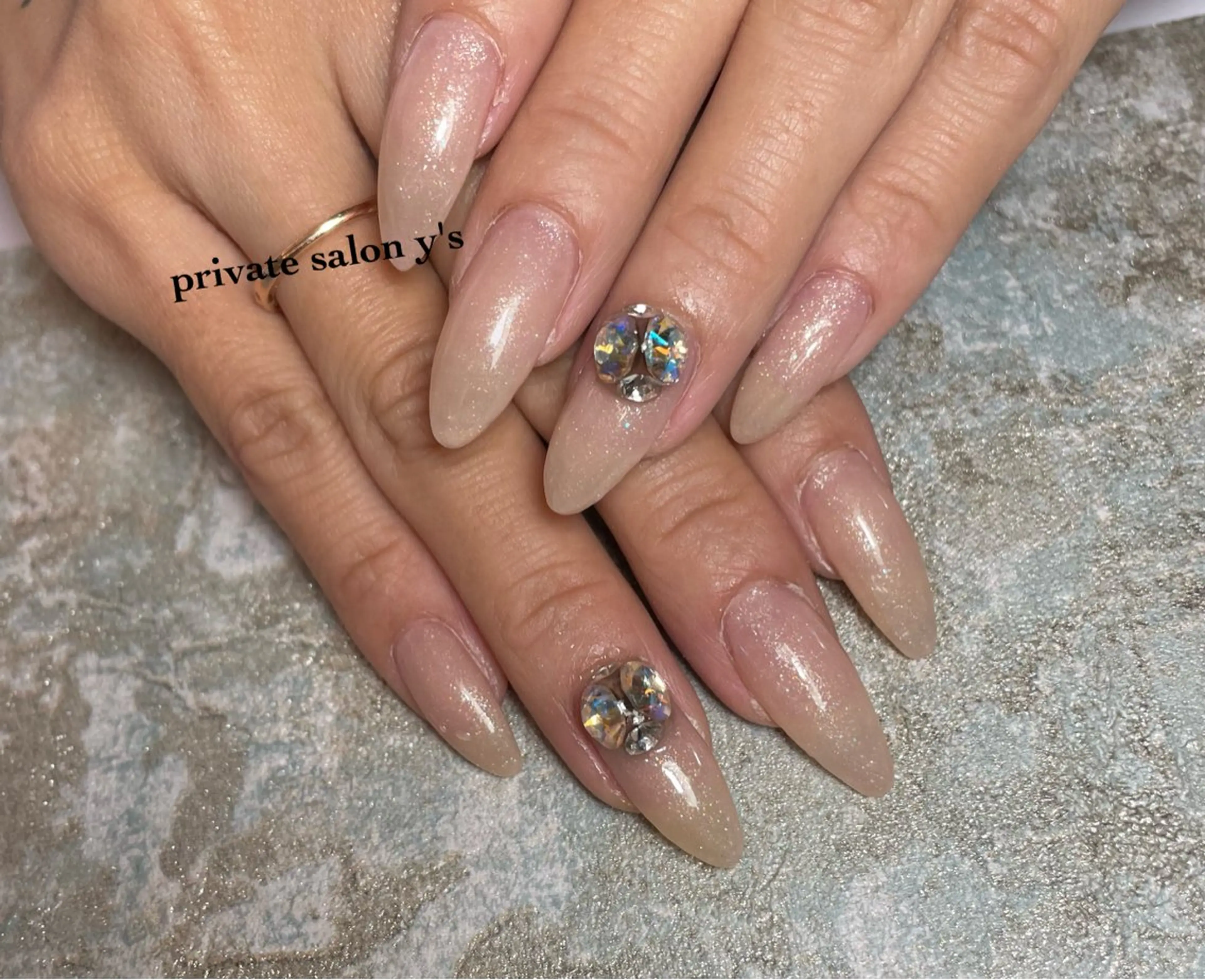 ネイル y' sのネイルデザイン