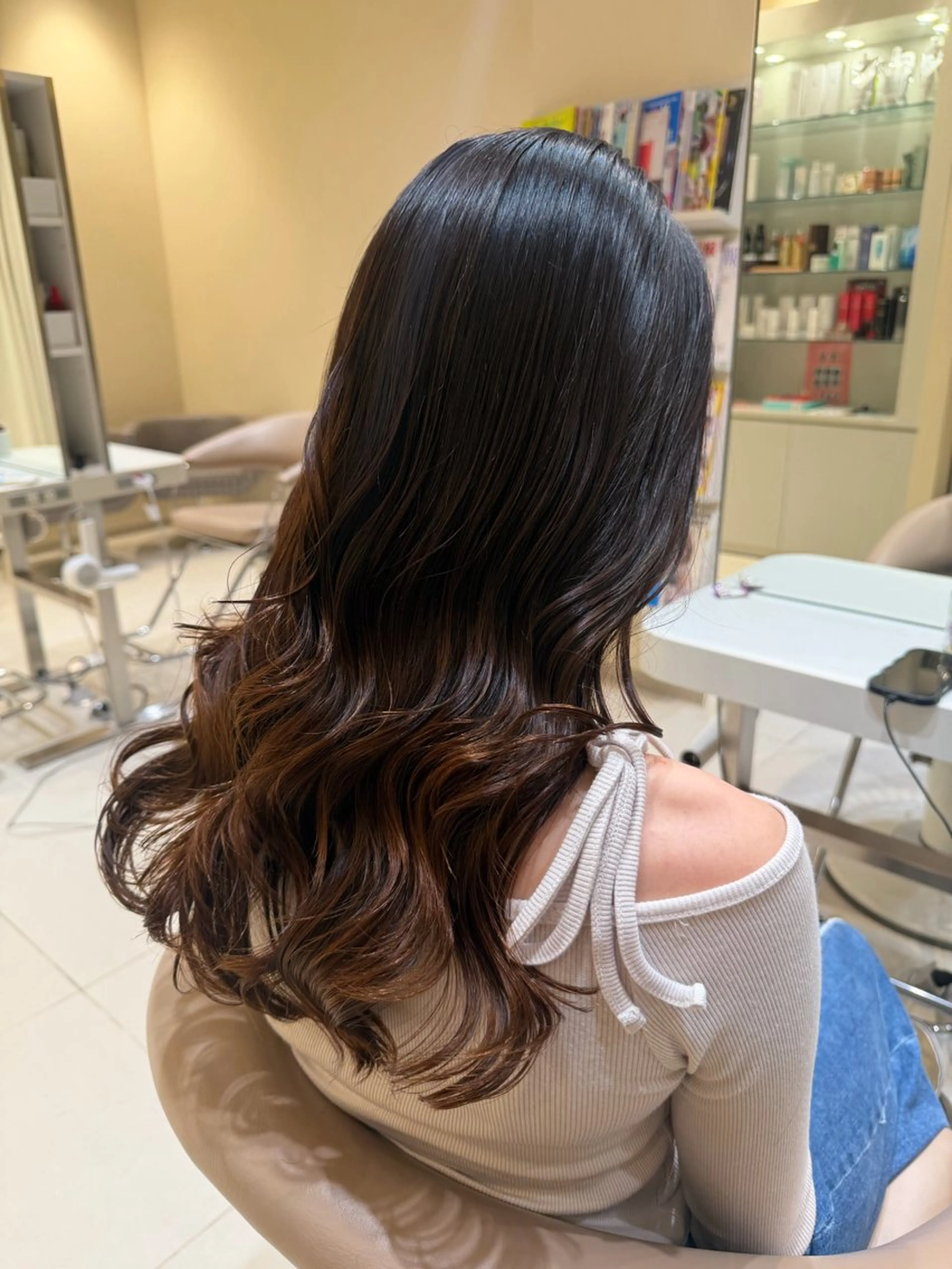 ロング パーマ perm 阪上 沙織のヘアスタイル