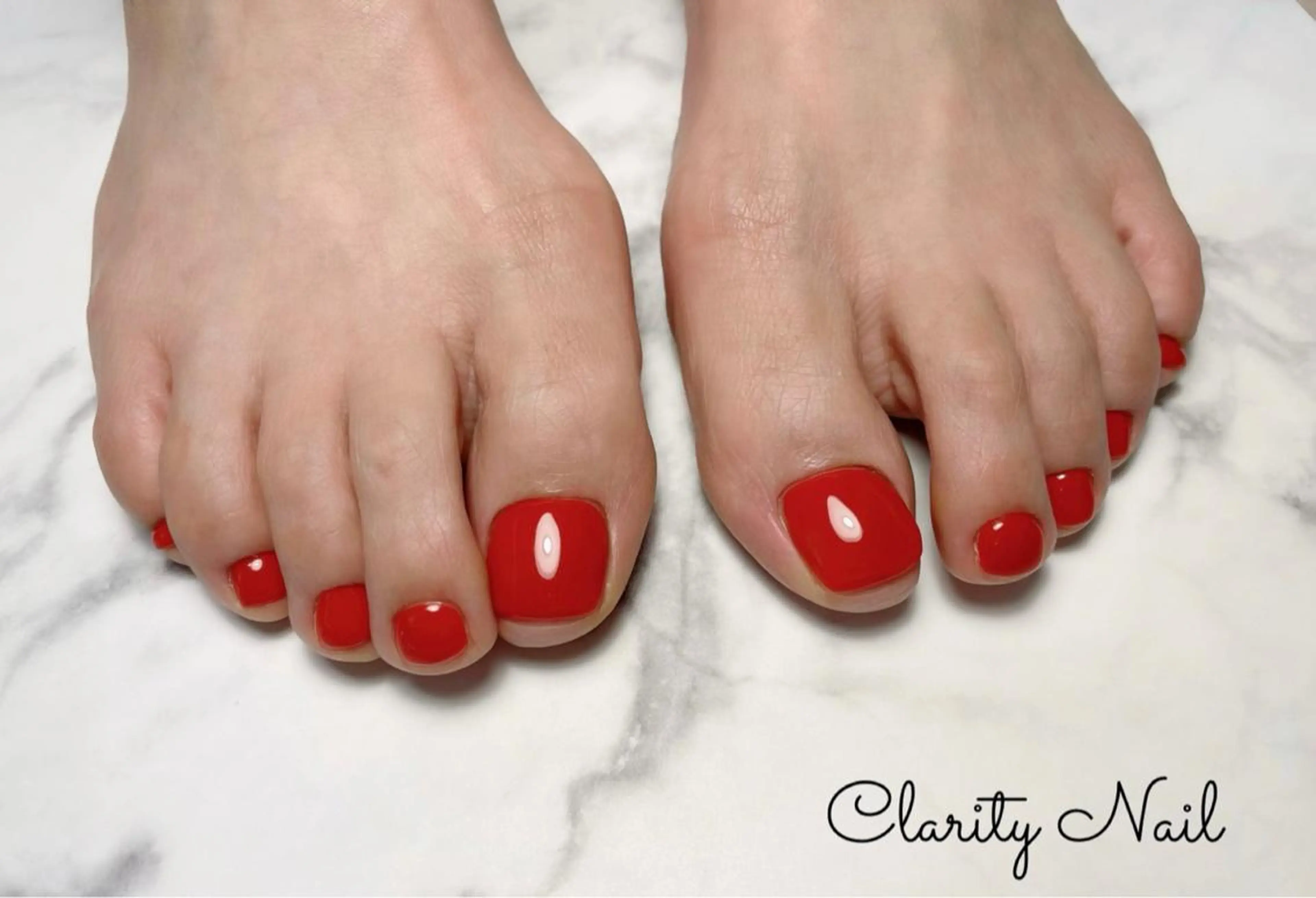 ネイル フットネイル ワンカラーネイル フットネイル Clarity Nailのネイルデザイン