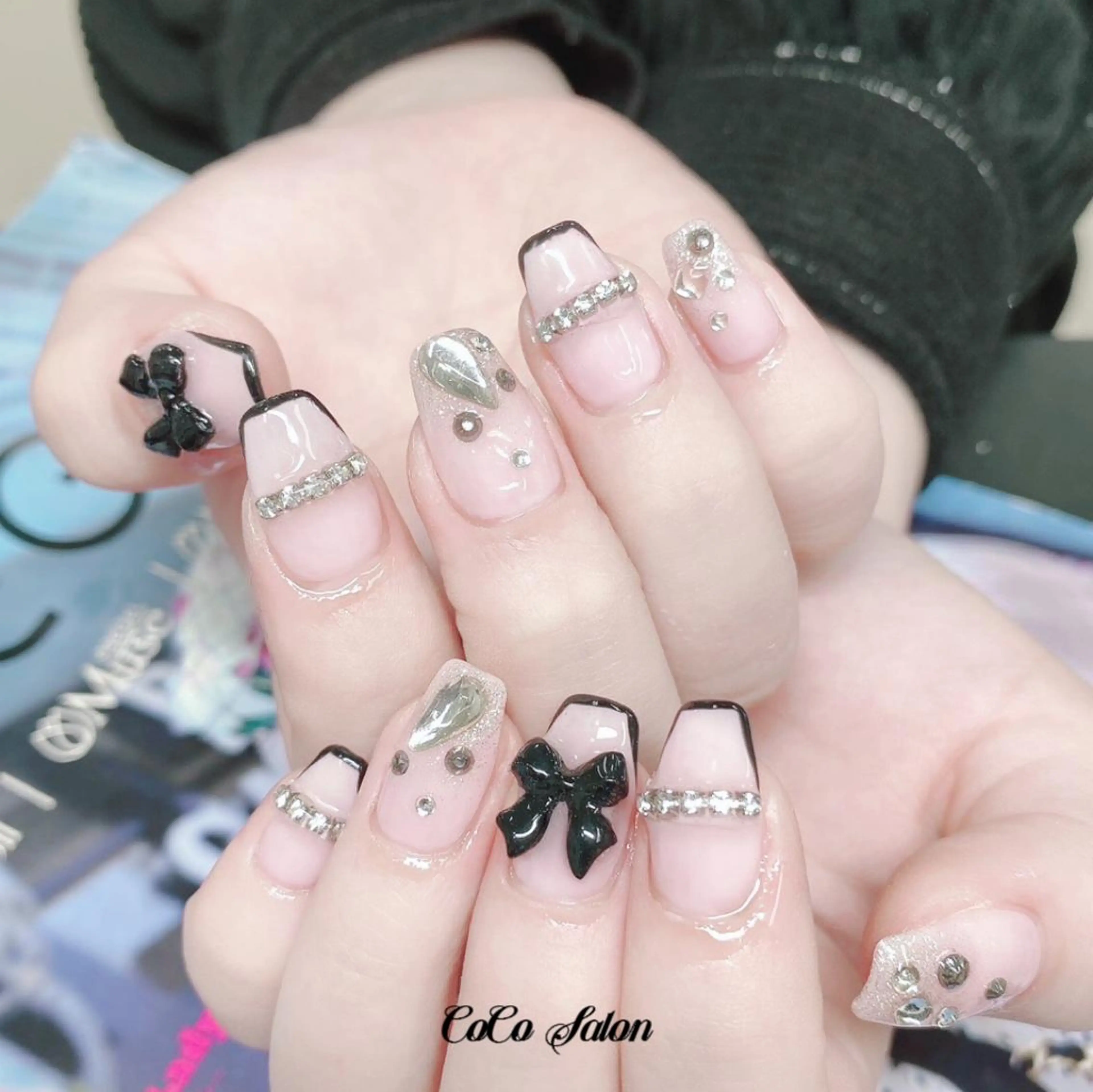 ネイル 長さ出し フレンチネイル ジェルネイル グラデーション ホログラムネイル ハンドネイル CoCoSalon ネイル/まつ毛予約のネイルデザイン