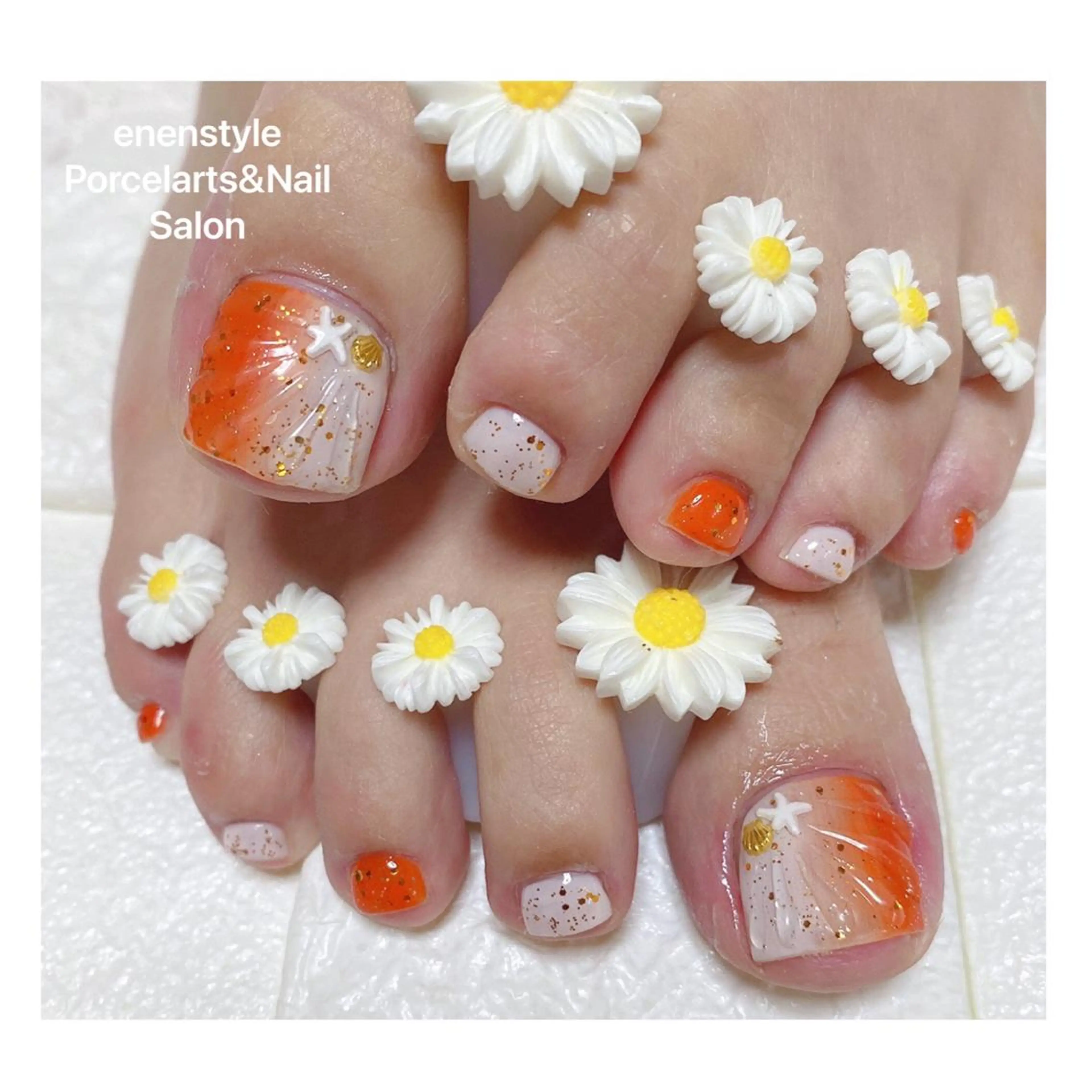 ミディアム ネイル ハンドネイル フットネイル 👑enen style👑のネイルデザイン