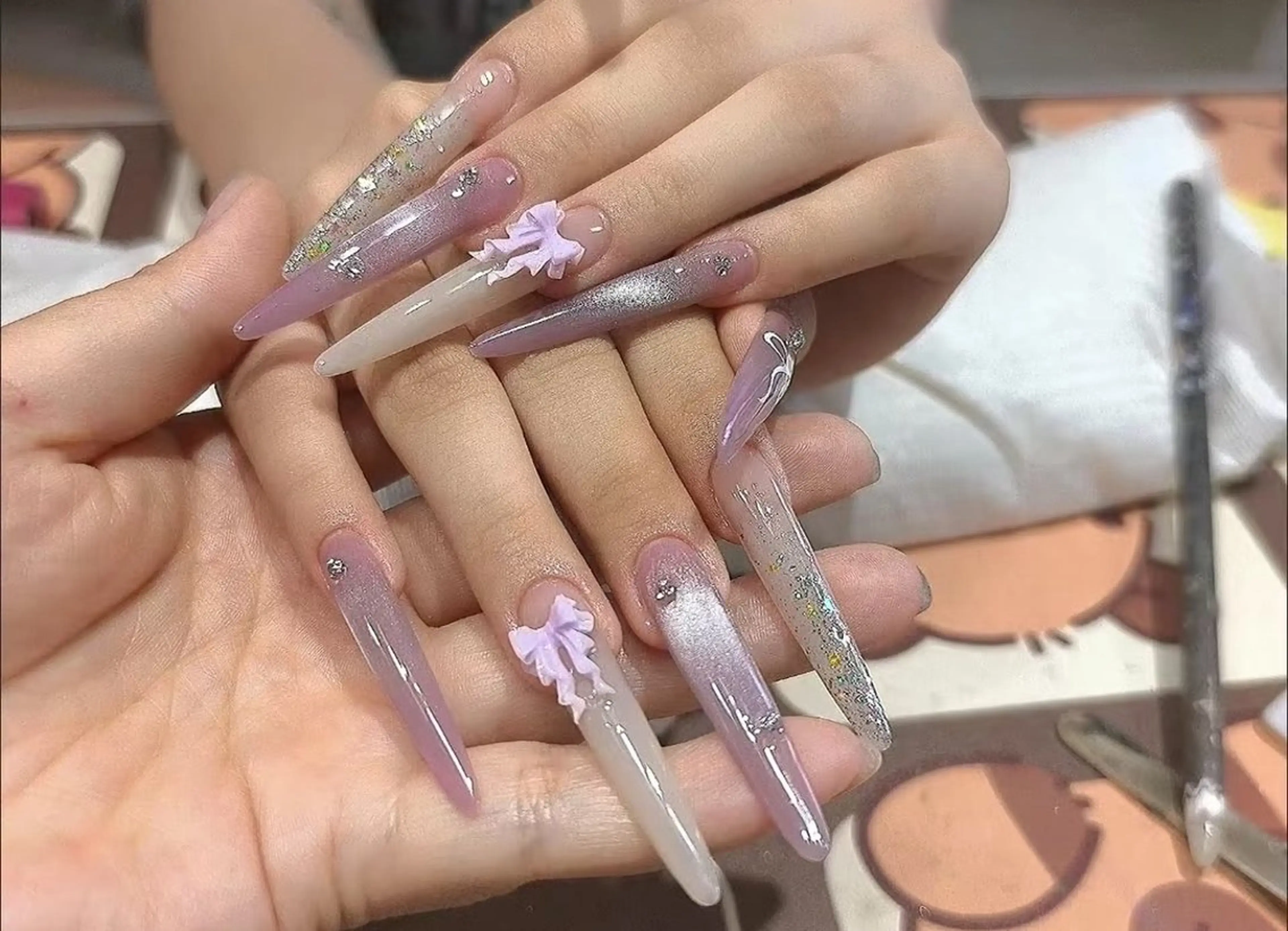 ネイル オーロラネイル 成人式 フットネイル フレンチネイル ジェルネイル ハンドネイル 長さだし専門 ありさのネイルデザイン