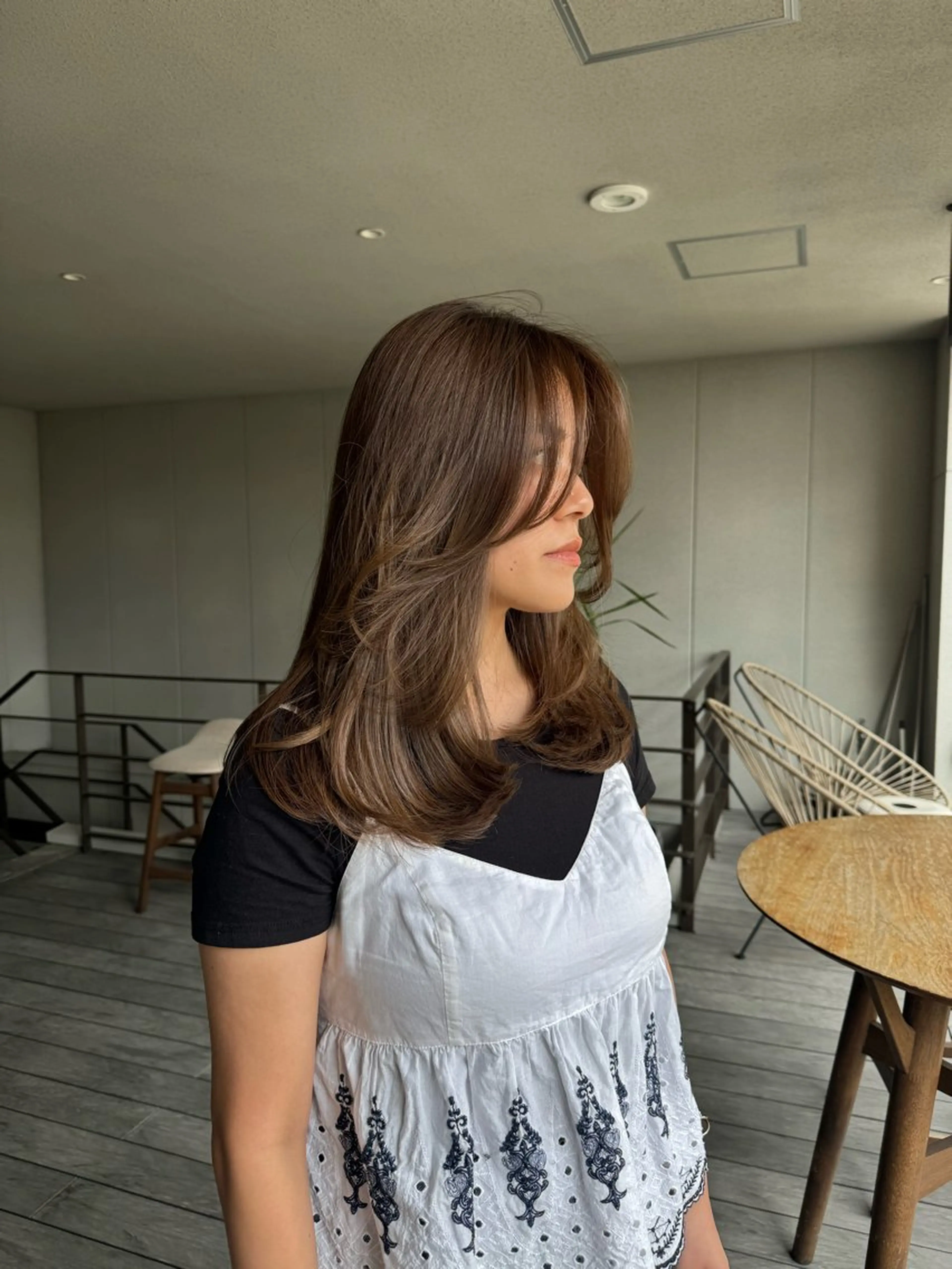 セミロング 海外レイヤー鯉渕 【海外風メンズも◎】のヘアスタイル