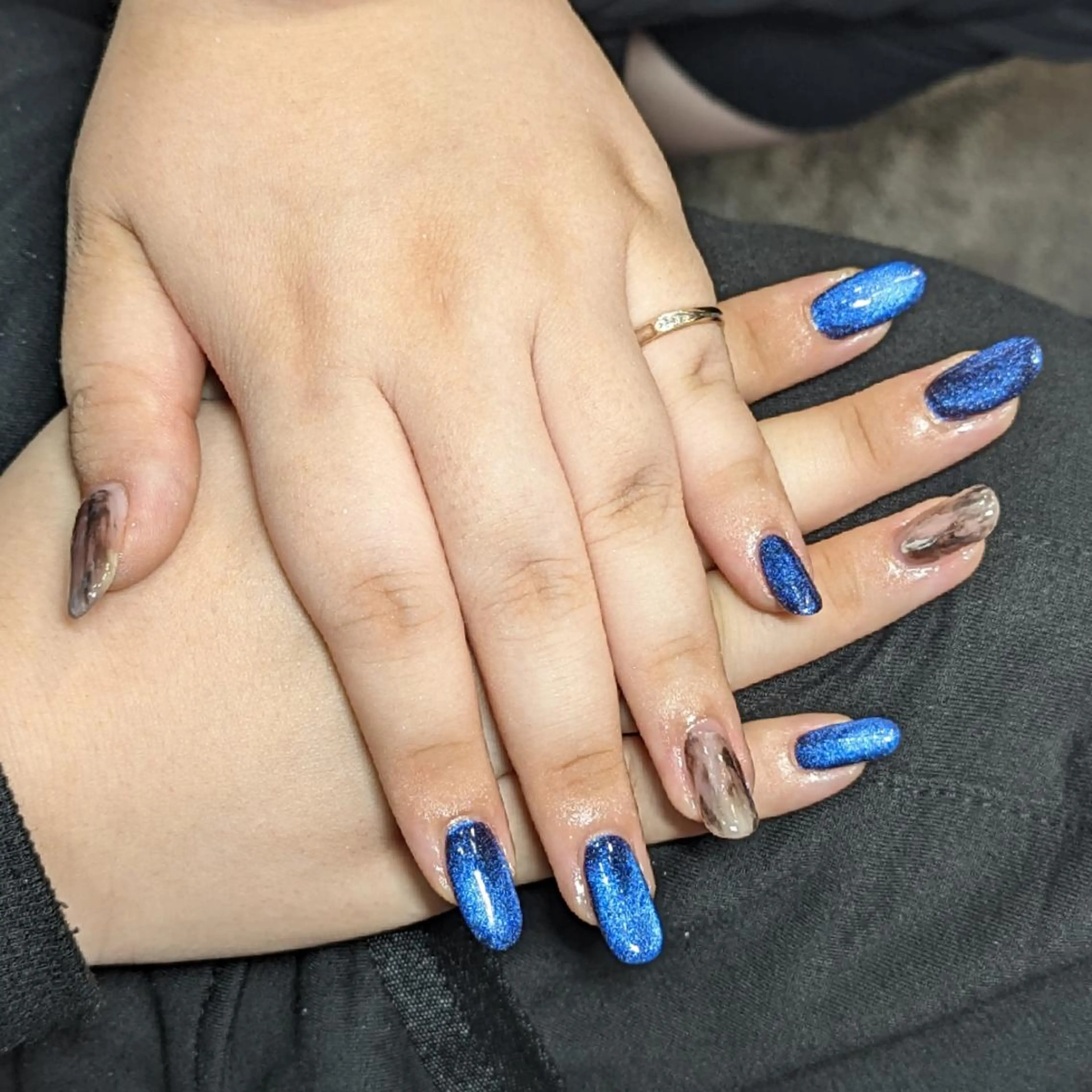 ネイル べっ甲ネイル マグネットネイル ハンドネイル ナリタ・ マミのネイルデザイン