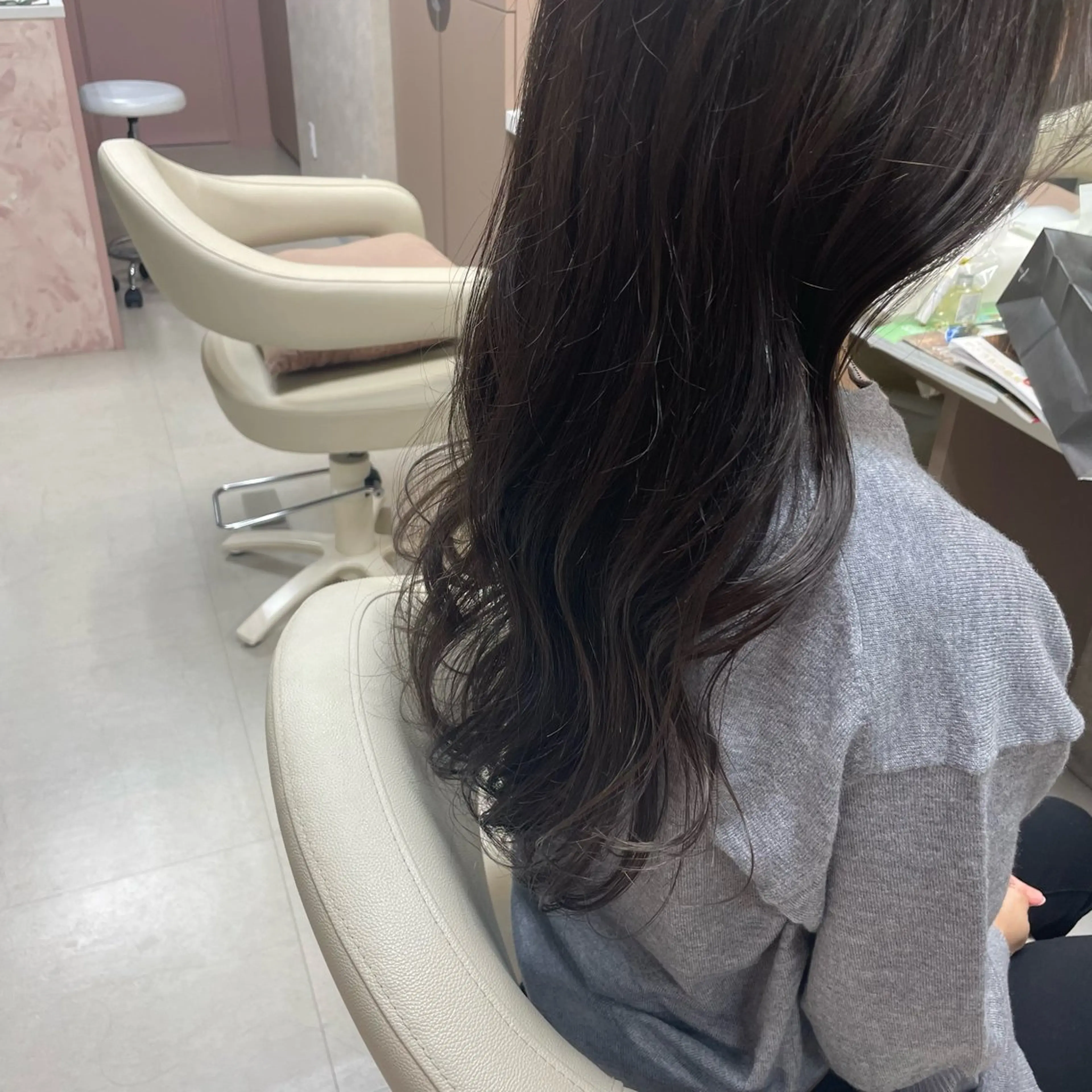 ロング カラー ヘアカラー トリートメント 坂本 沙也加のヘアスタイル