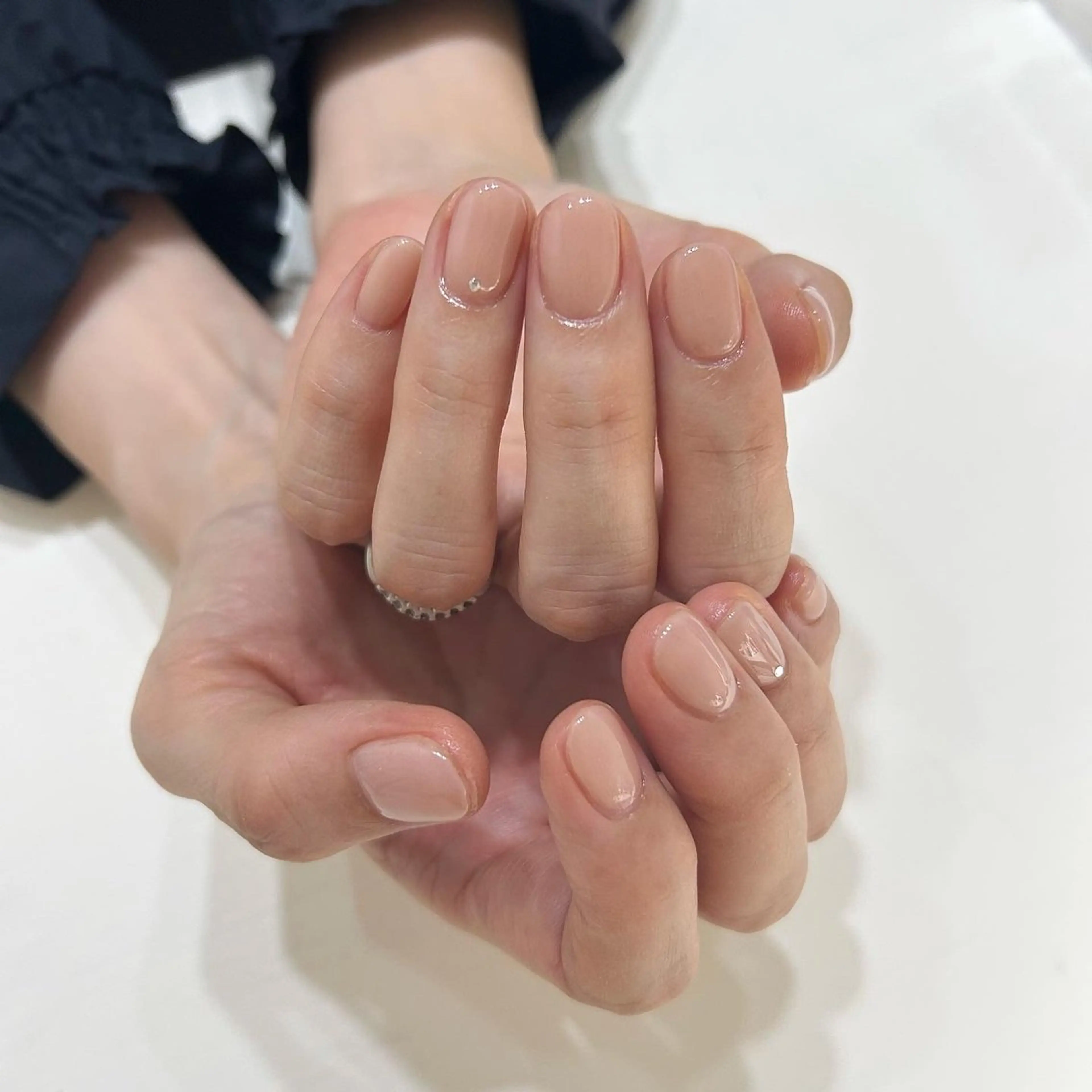 ネイル ブルー フットネイル ジェルネイル キラキラネイル 韓国ネイル RooM -mizuki-のネイルデザイン