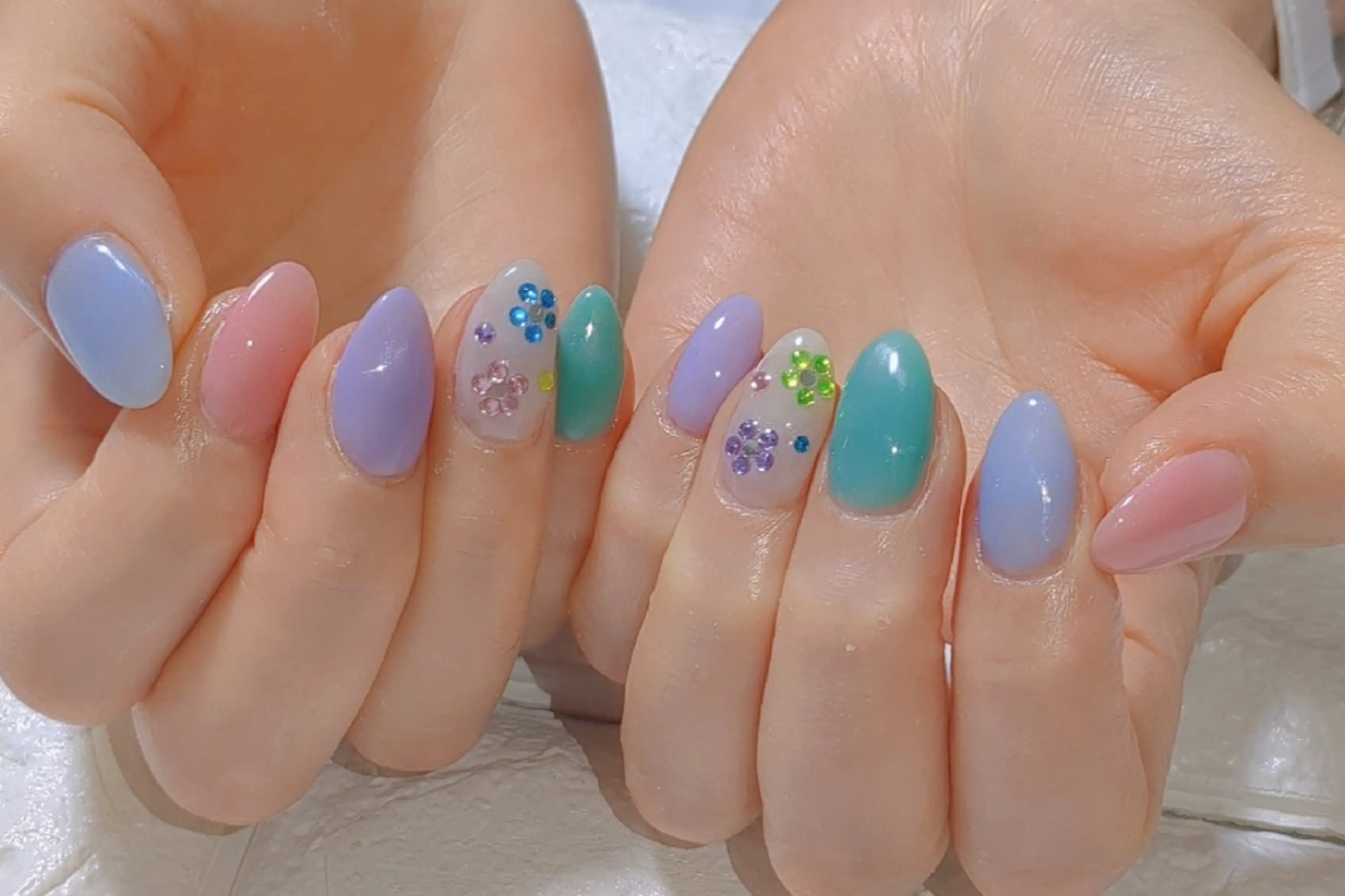 ネイル 横浜市中区曙町 E·U·Bネイルのネイルデザイン