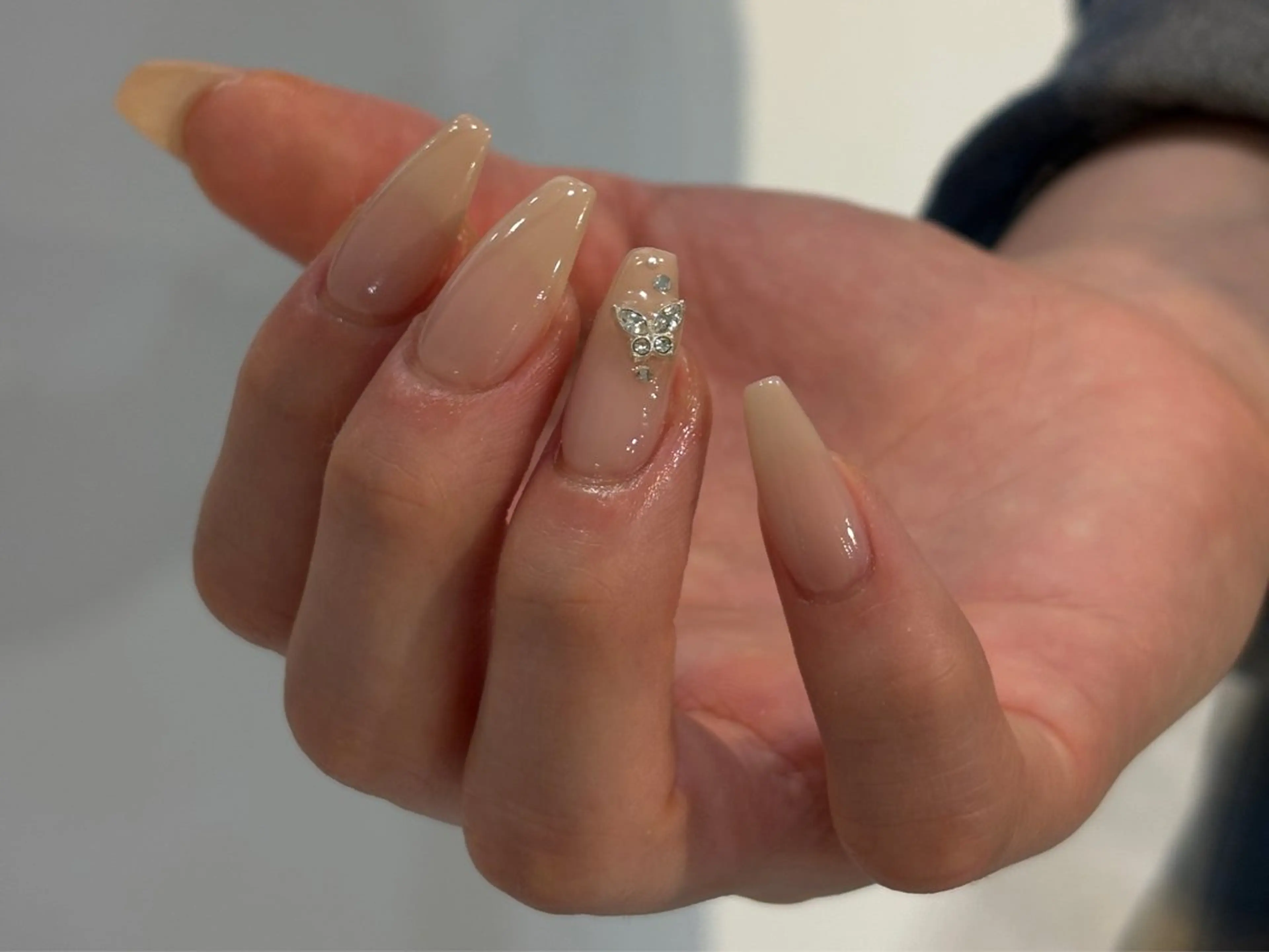 ネイル ハンドネイル h i n a 🪽のネイルデザイン