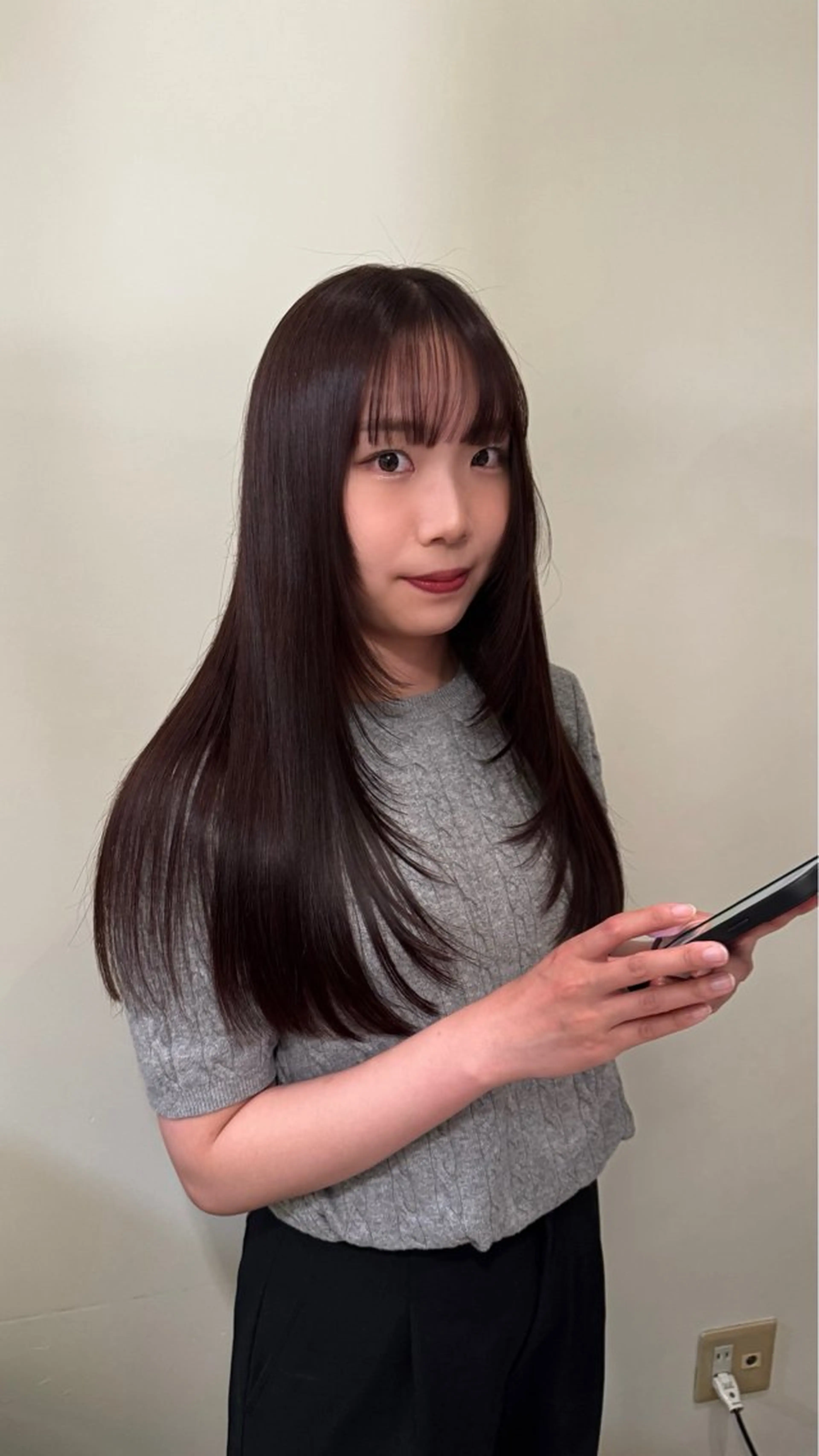 カラー ヘアカラー トリートメント ピエドプール NINAのヘアスタイル