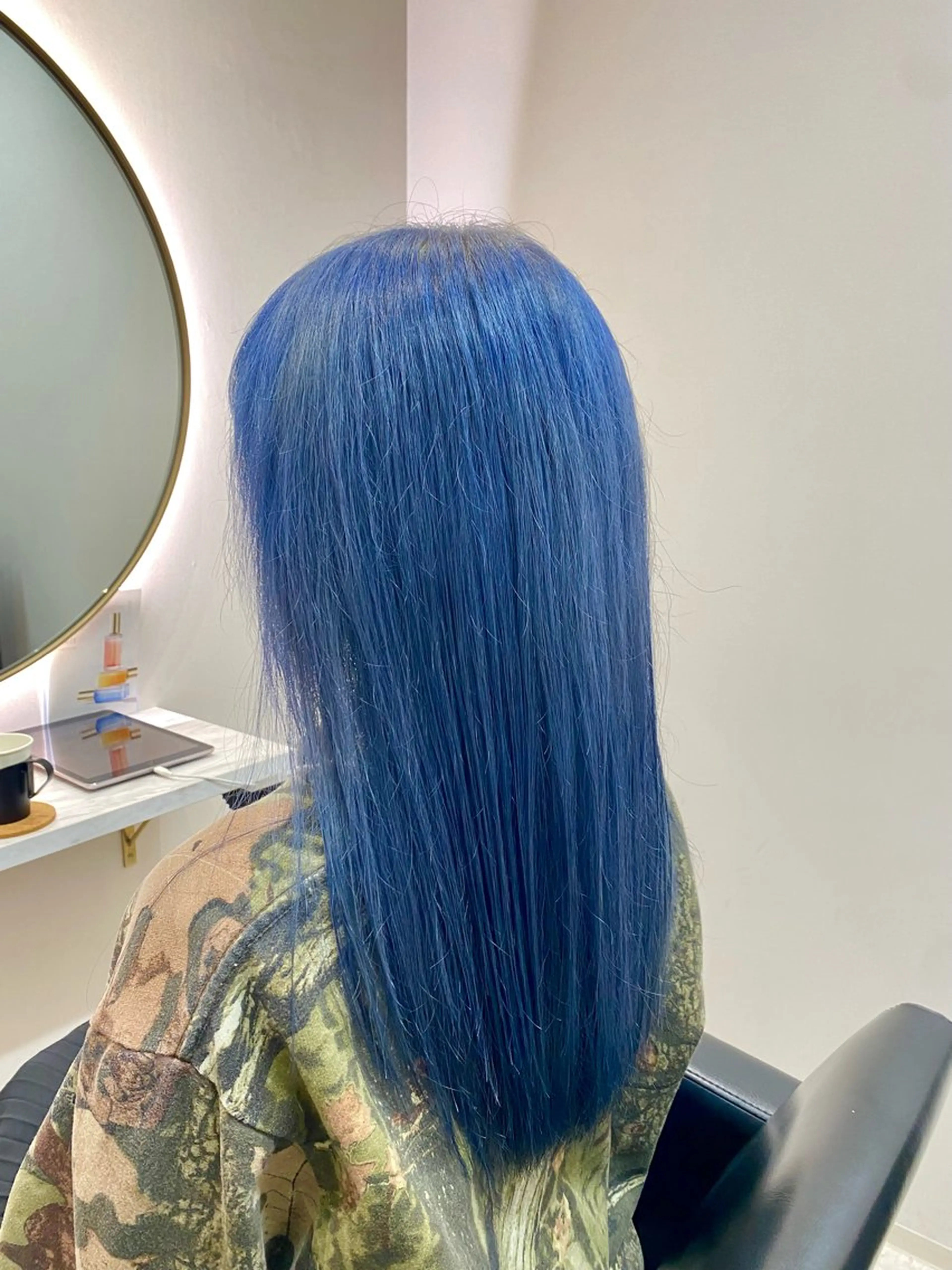 ロング カラー アクアカラー ブルーカラー カット ヘアカラー トリートメント 韓国🇰🇷艶髪 ケアカラーSHURIのヘアスタイル