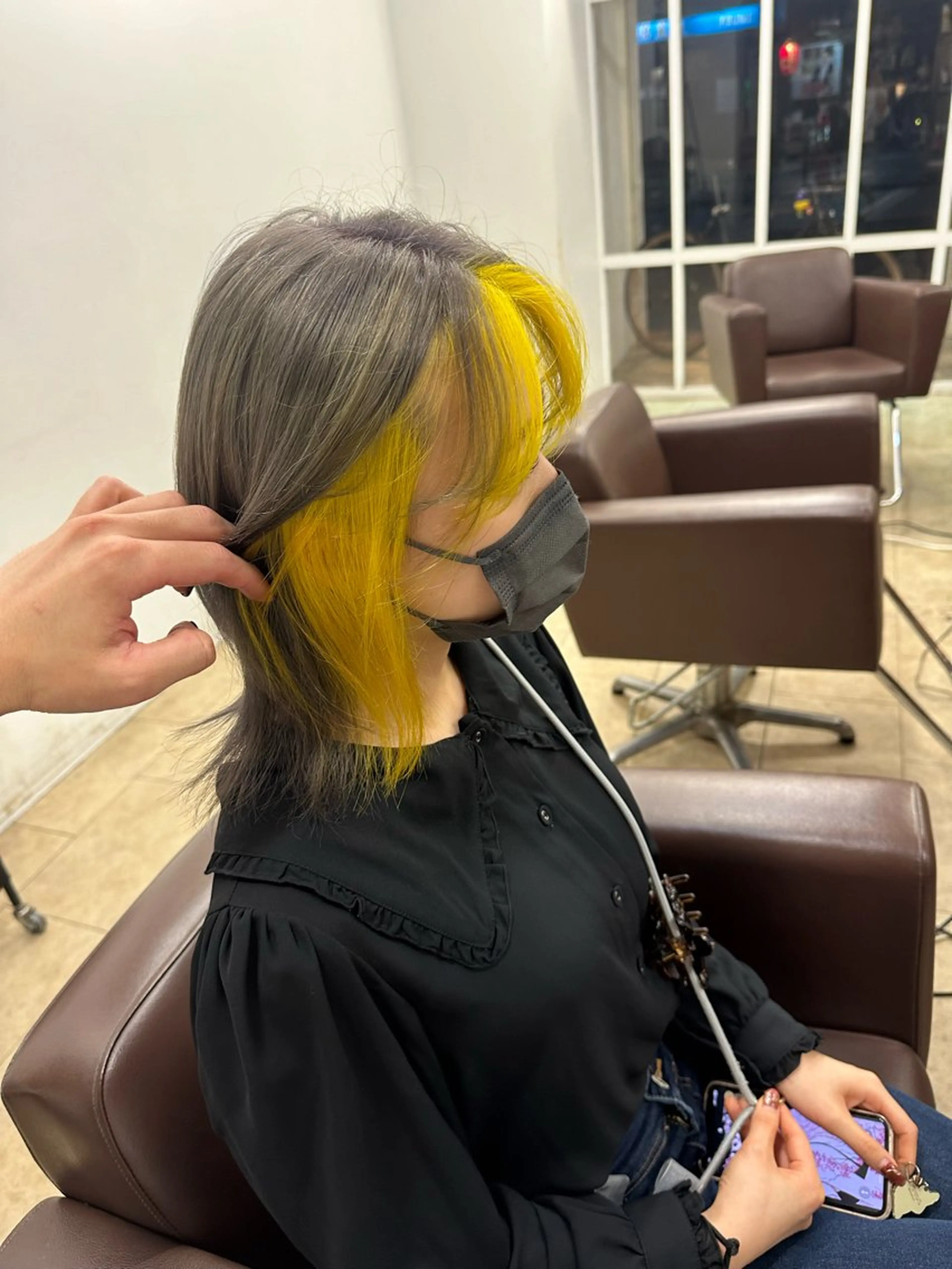 ミディアム イエローカラー ハイトーン/デザイン /パーマ/本田誠人のヘアスタイル