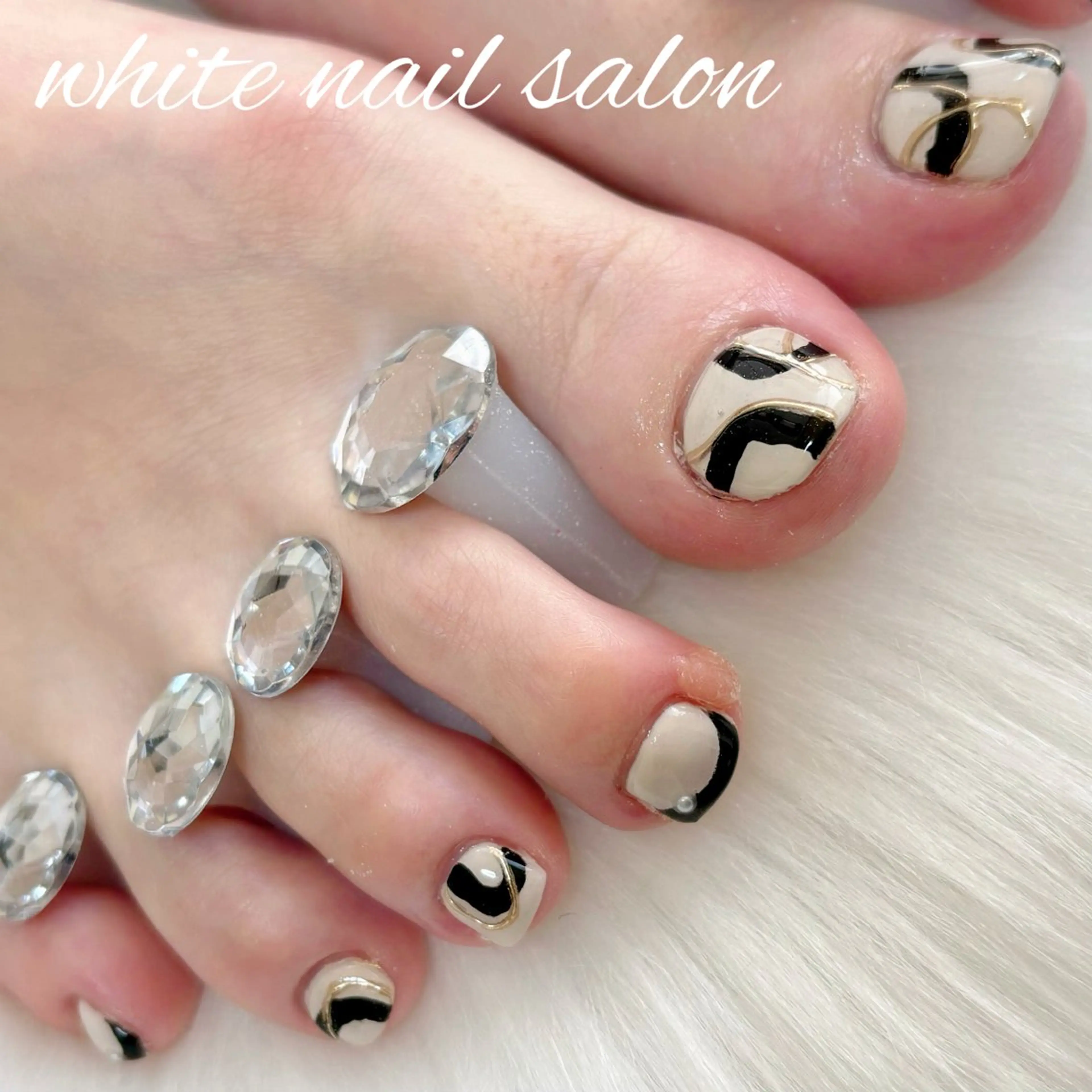 ネイル フットネイル フットネイル white nail salonのネイルデザイン