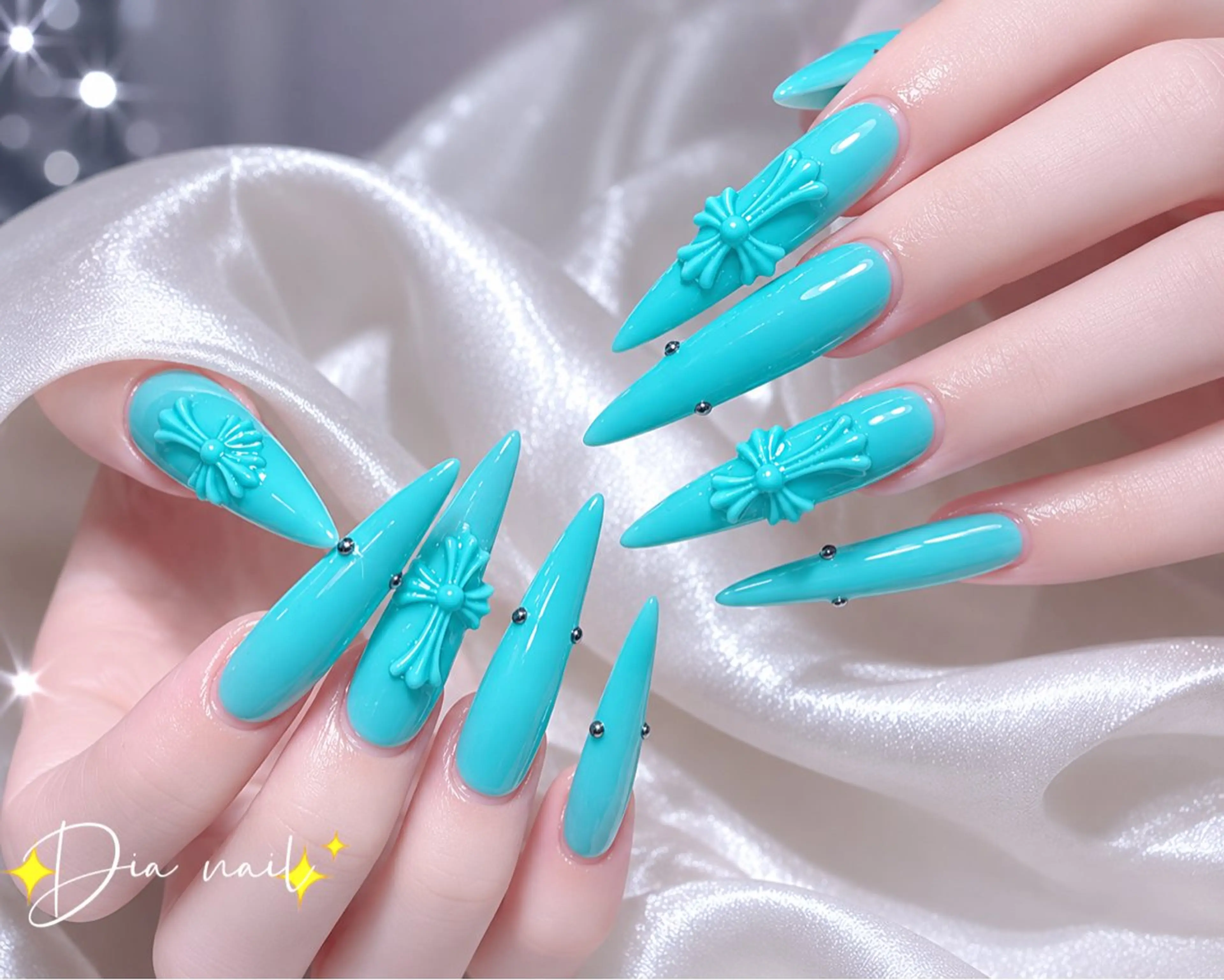 ネイル チークネイル ジェルネイル グラデーション マグネットネイル ニュアンスネイル Di'a nail ネイルサロンのネイルデザイン