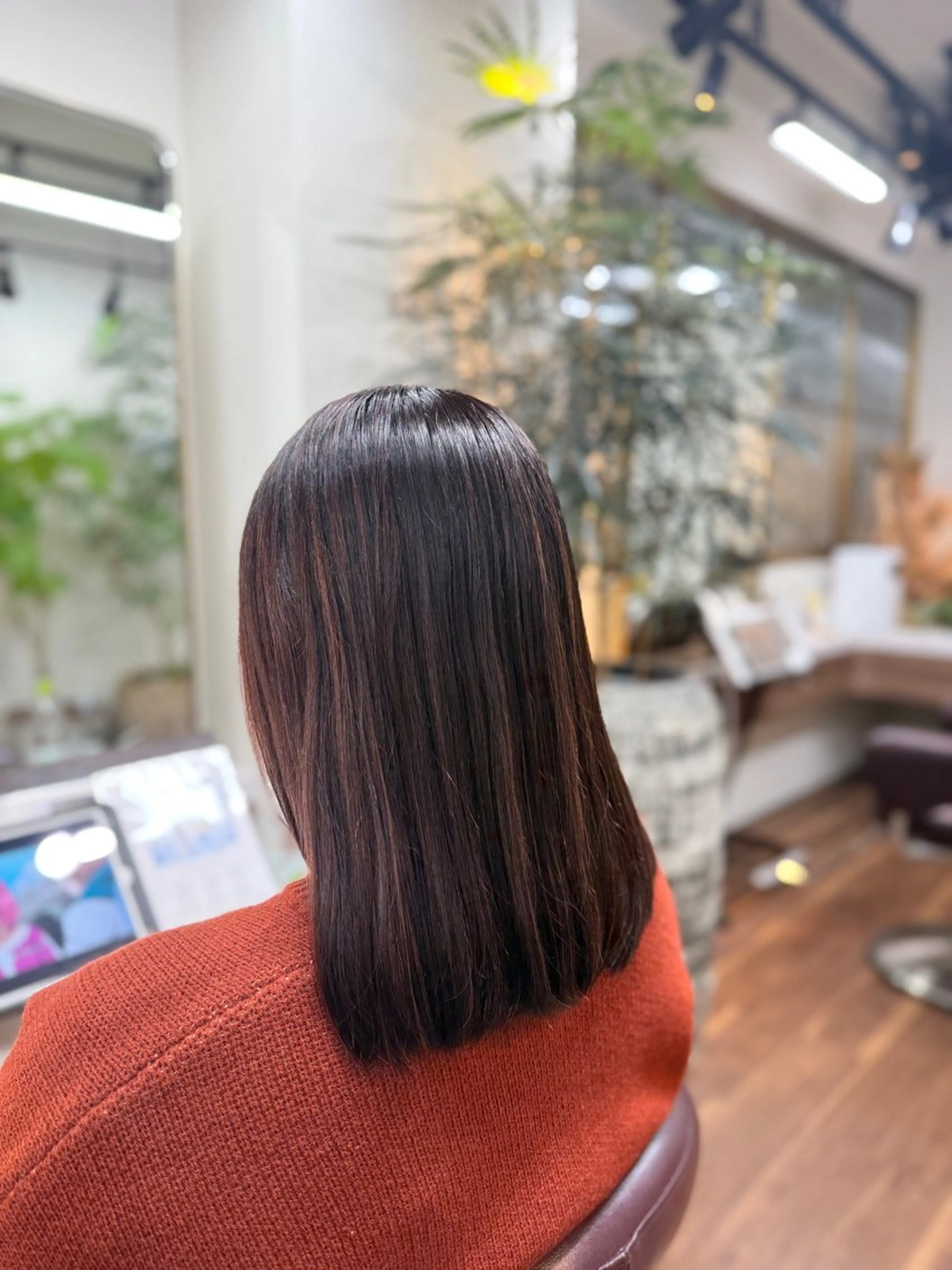 ミディアム 桑村 菜々のヘアスタイル