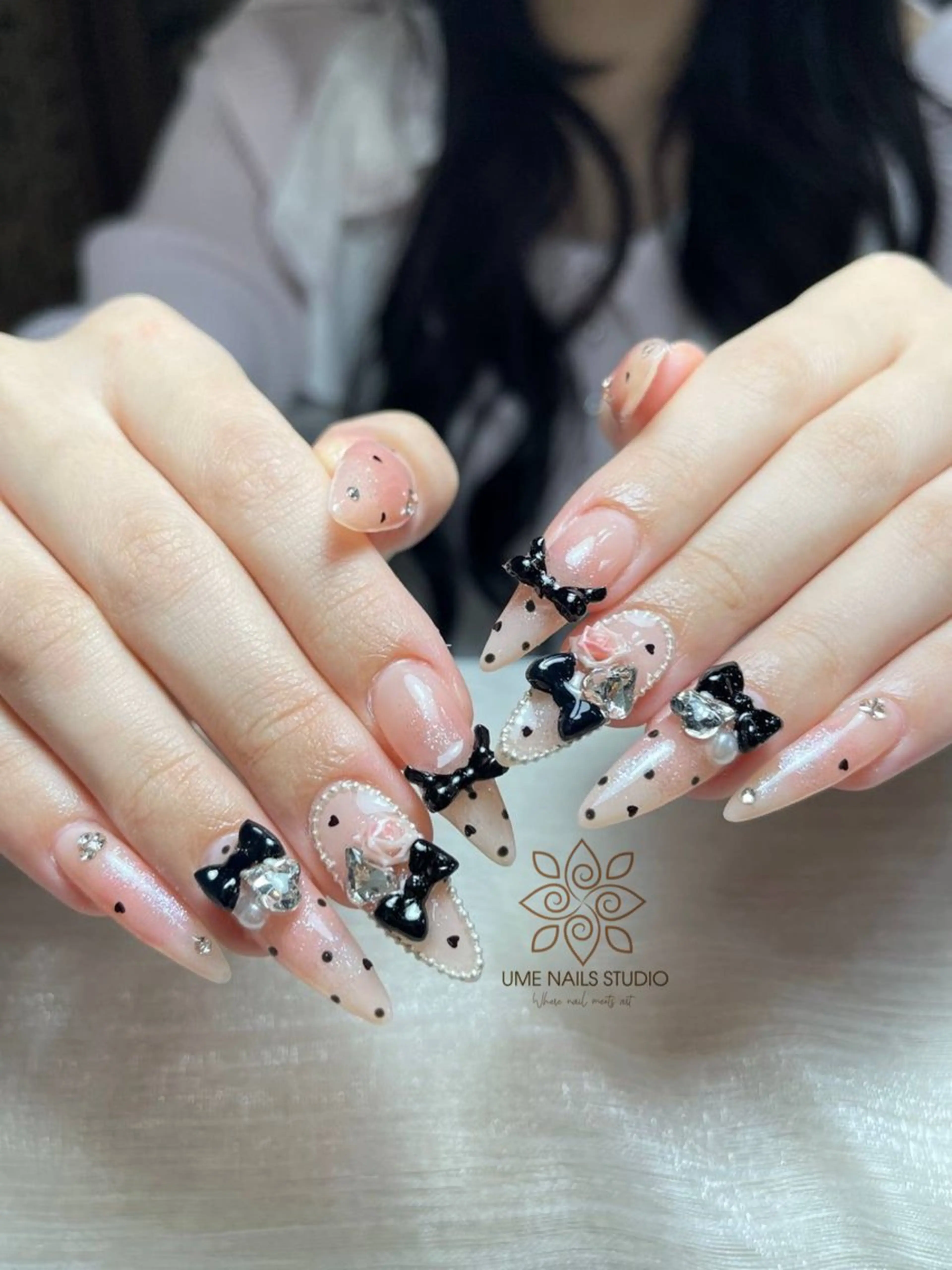 ネイル チークネイル クリアネイル ガーリー キラキラネイル 韓国ネイル Ume Nail Studioのネイルデザイン