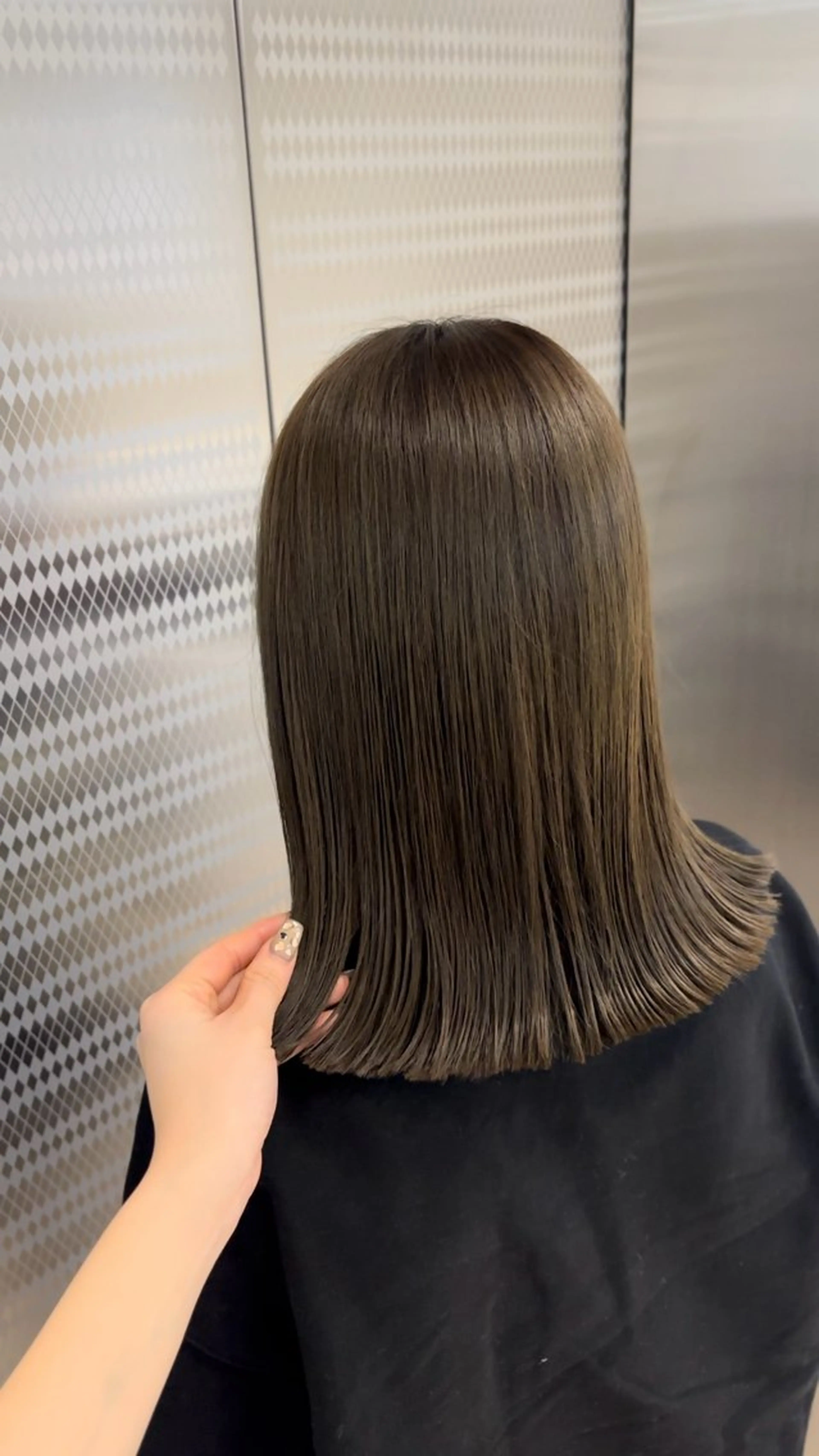 ミディアム カラー ブリーチ 透明感カラー ブリーチなしカラー カット ヘアカラー トリートメント CHAINON×FeM#所属・名駅/sHiHo/透 明感カラー✨🎀/のヘアスタイル