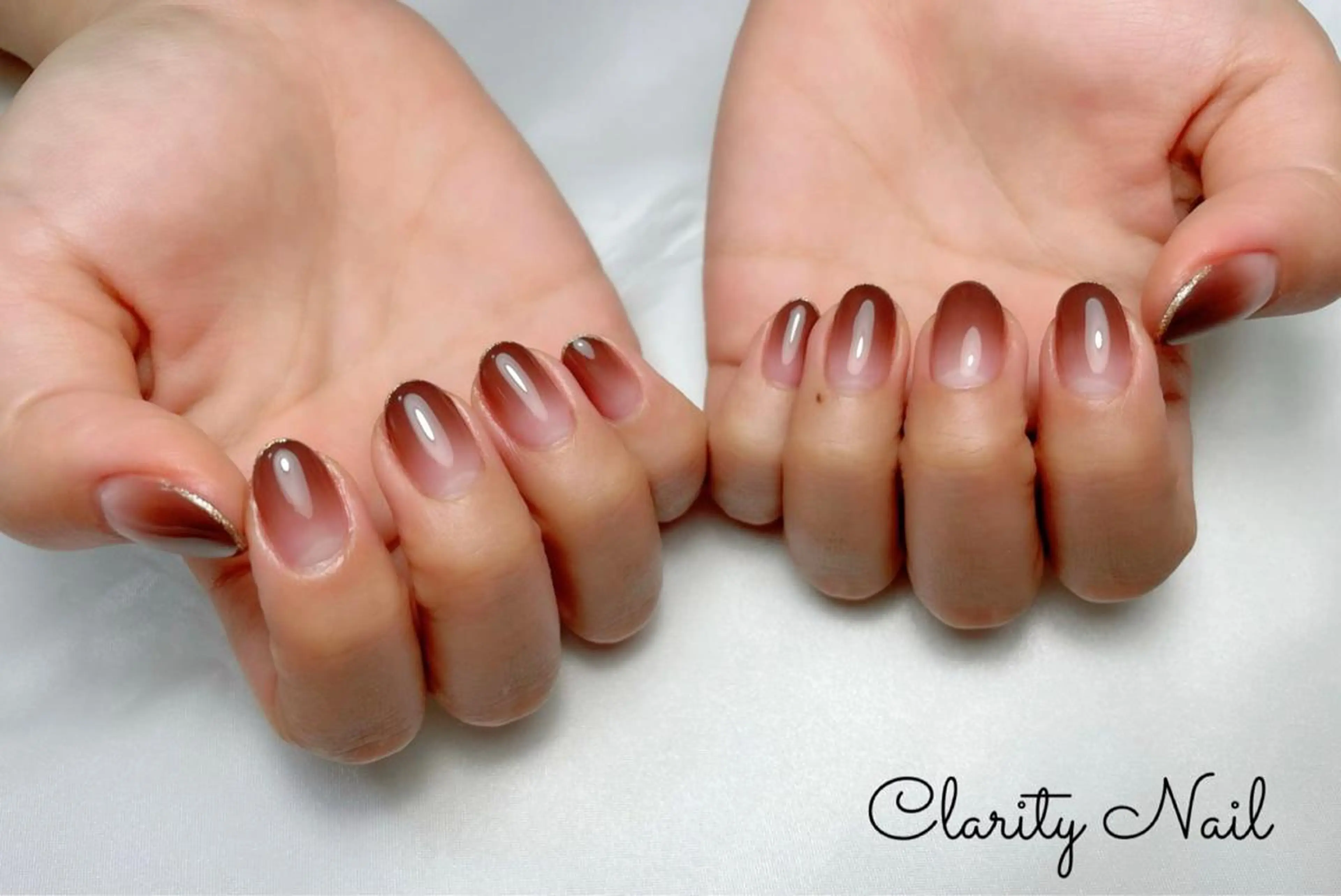 ネイル グラデーション ラメ(グリッター) ハンドネイル Clarity Nailのネイルデザイン