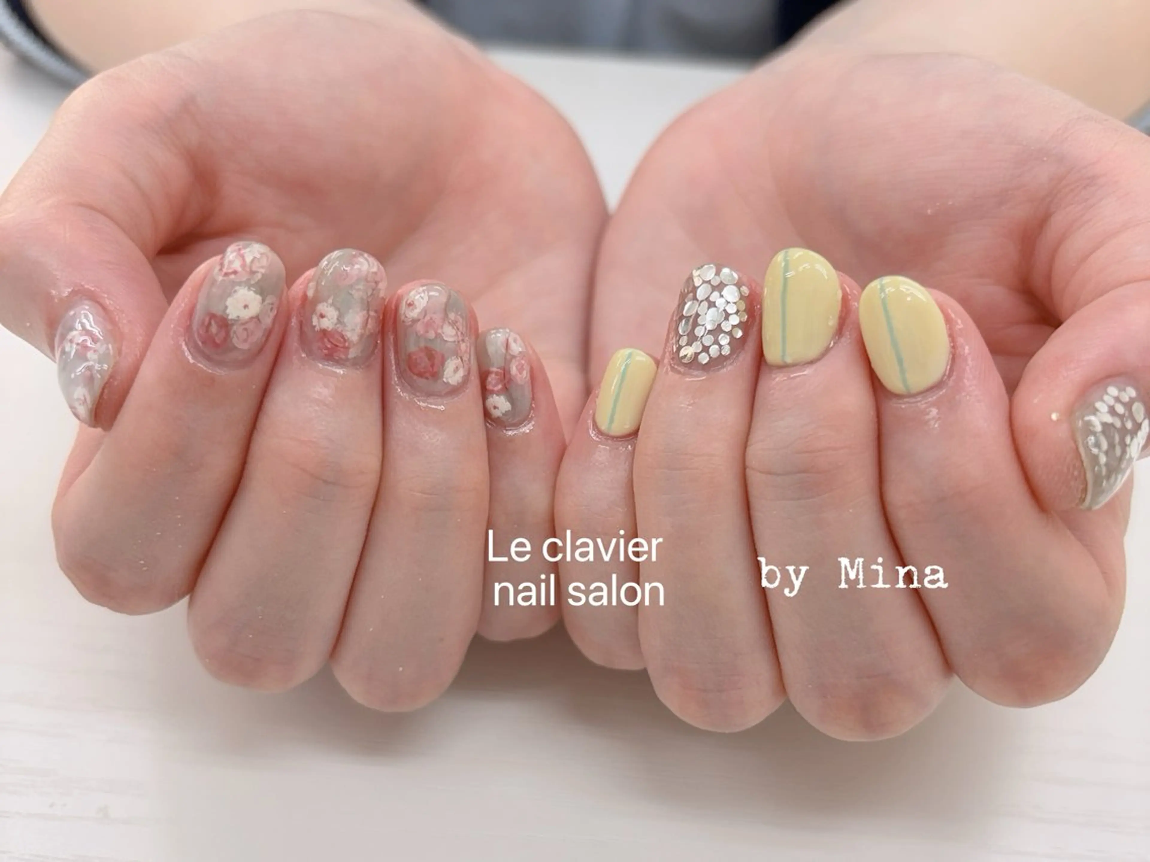 ネイル アートネイル オーロラネイル チークネイル 長さ出し フットネイル Mina Nailのネイルデザイン