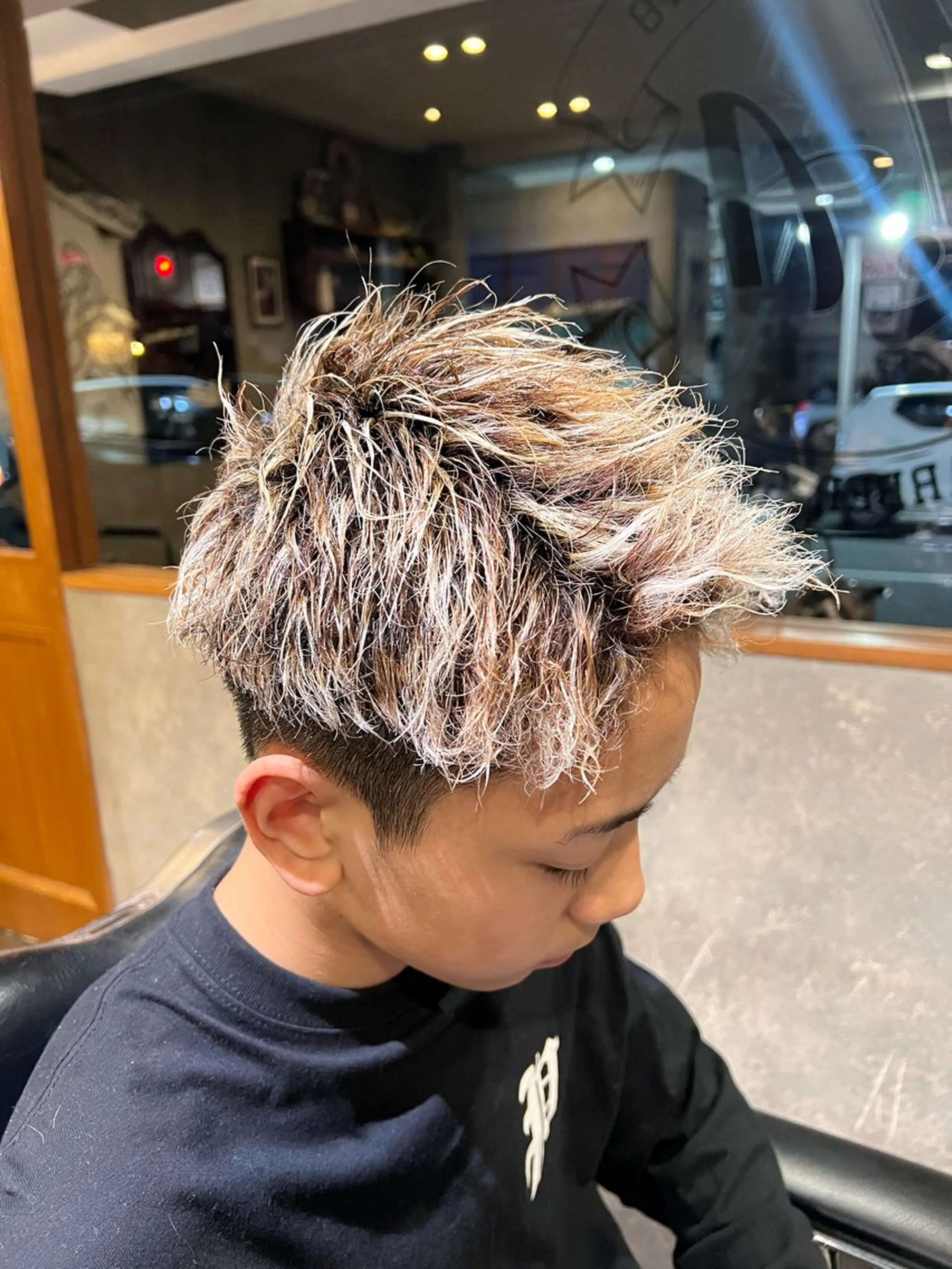 ショート カラー 中居 優弥のヘアスタイル