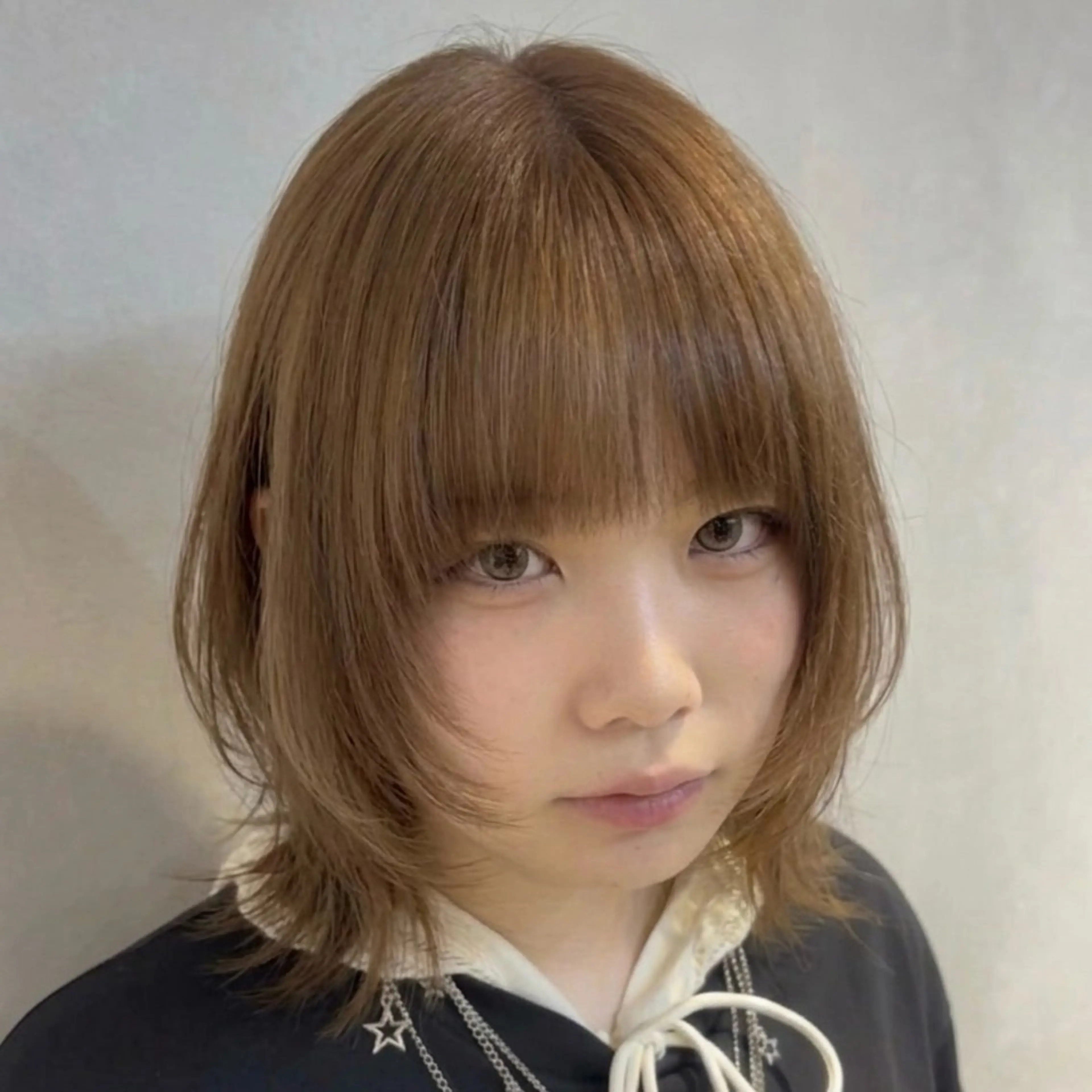 ミディアム カラー ヘアカラー トリートメント 🌈山口摩七斗 /レイヤー/ブリーチのヘアスタイル