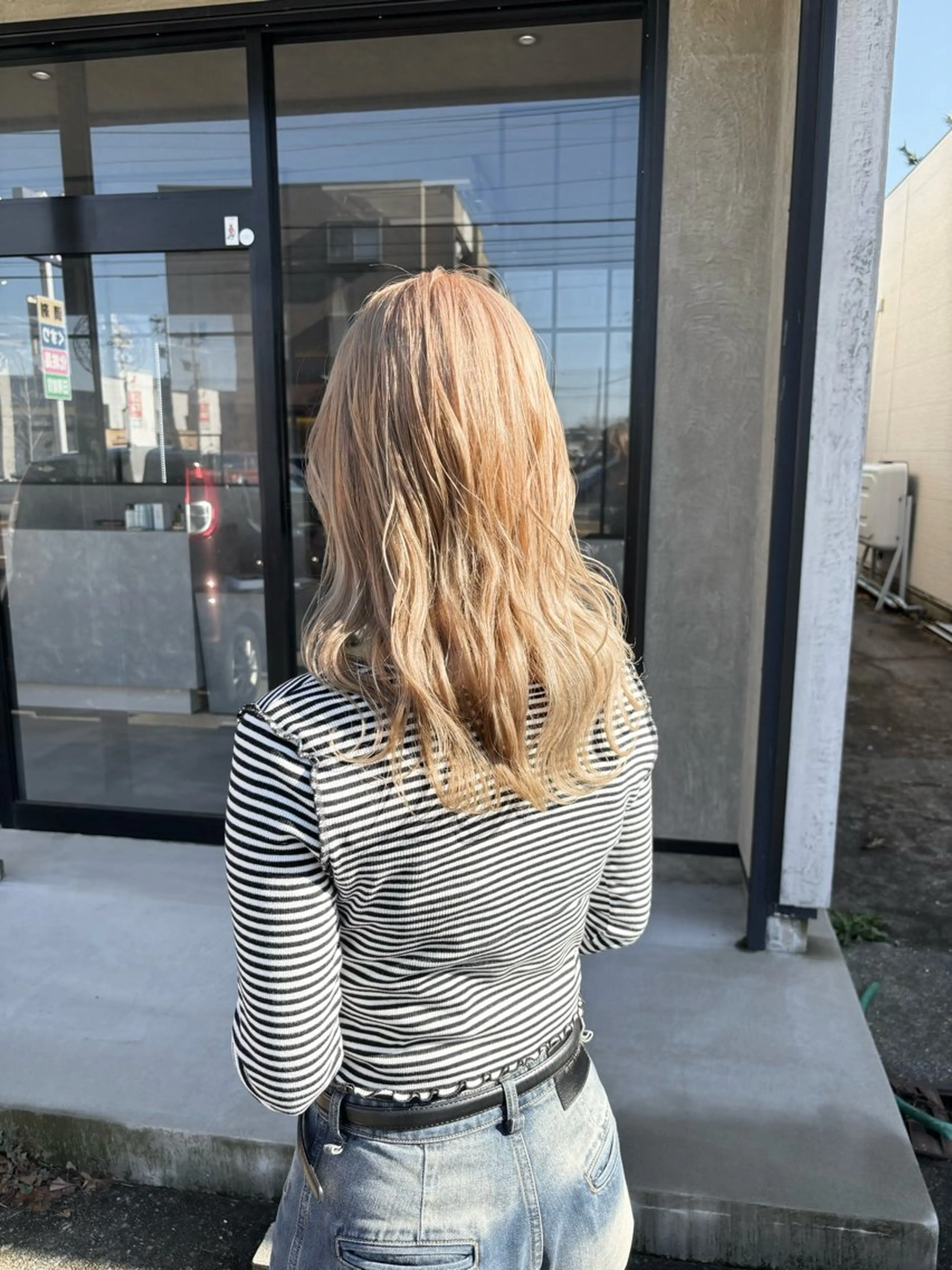 セミロング カラー バレイヤージュ ブリーチ ケアブリーチ ダブルカラー イヤリングカラー 長谷川 湧のヘアスタイル