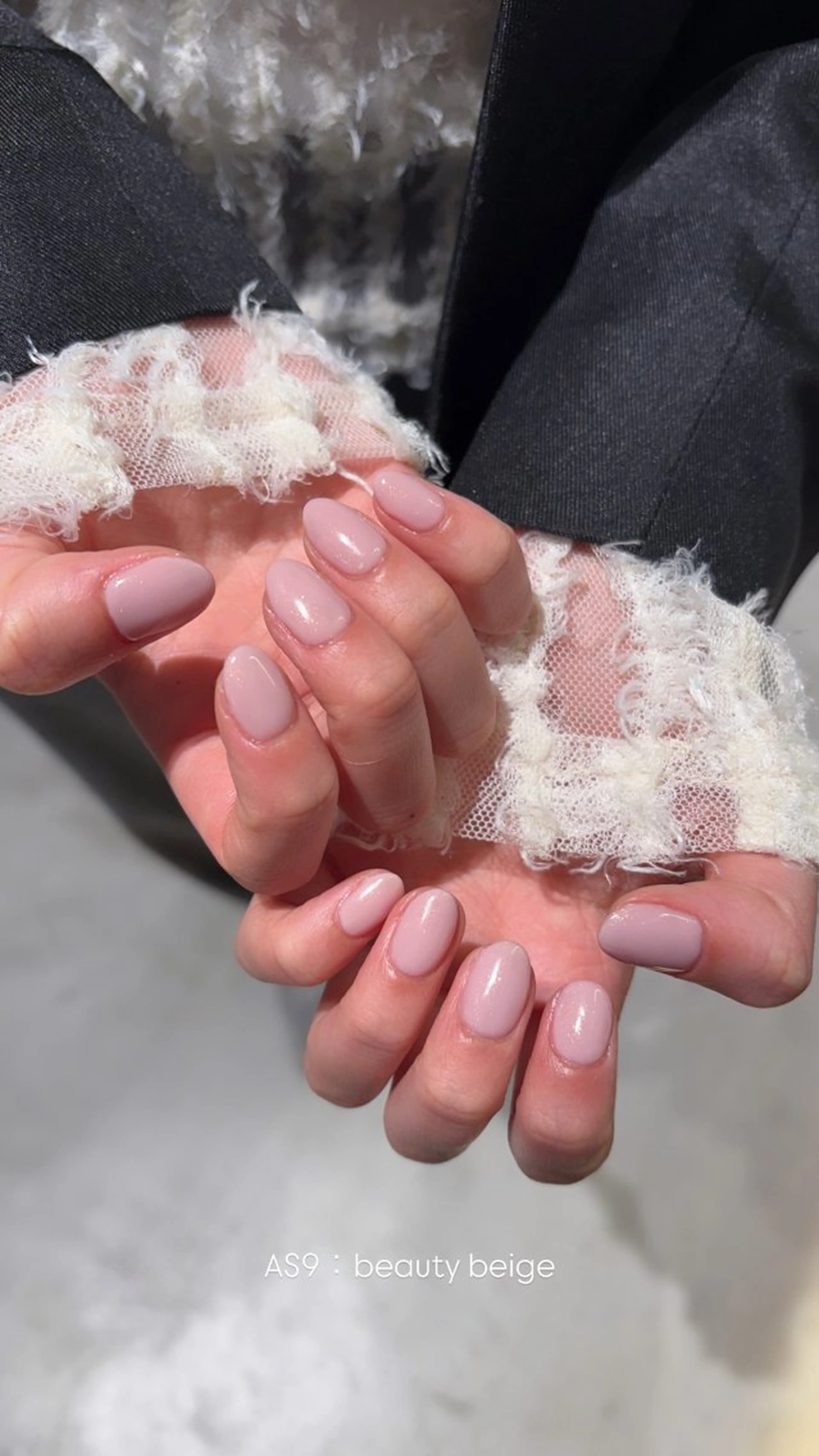 ネイル ラメ(グリッター) ピンク ピンクベージュ ハンドネイル Miura.H 🦋🫧のネイルデザイン