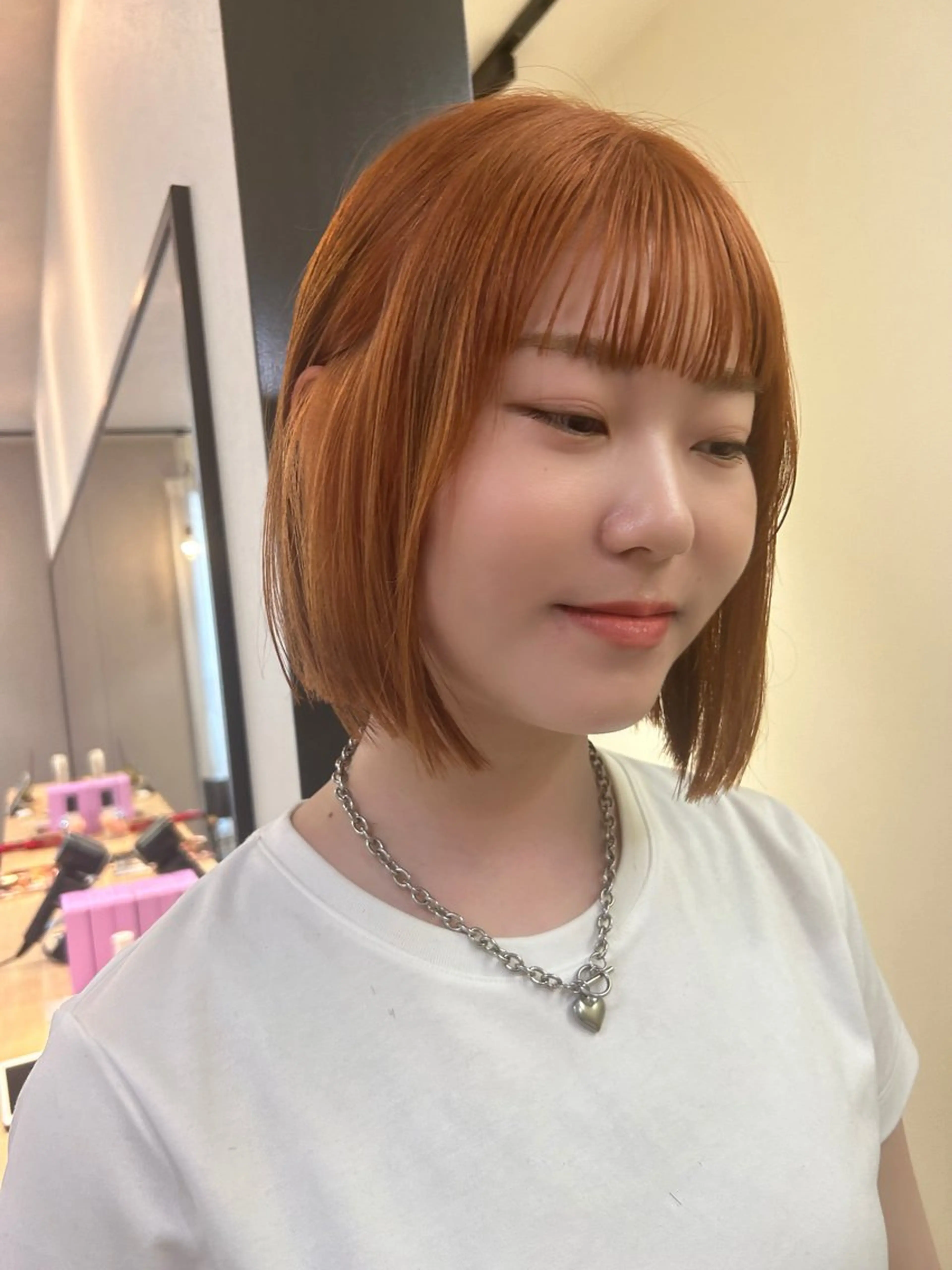 ショート カラー ベージュカラー ブリーチ オレンジ オレンジベージュ カット ヘアカラー トリートメント hub hair レイヤー/透明感のヘアスタイル