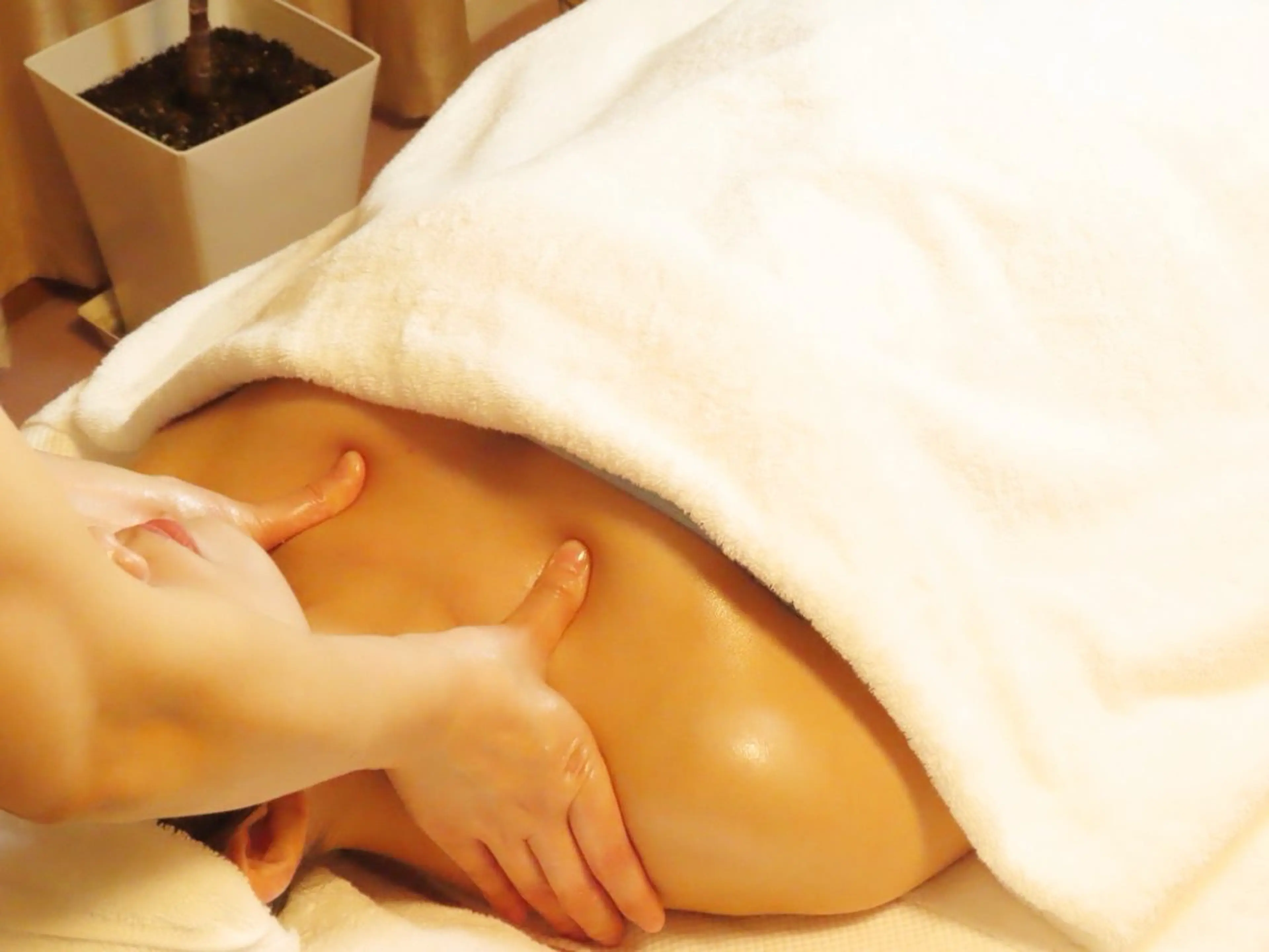 エステサロン coconeのエステ・リラクイメージ