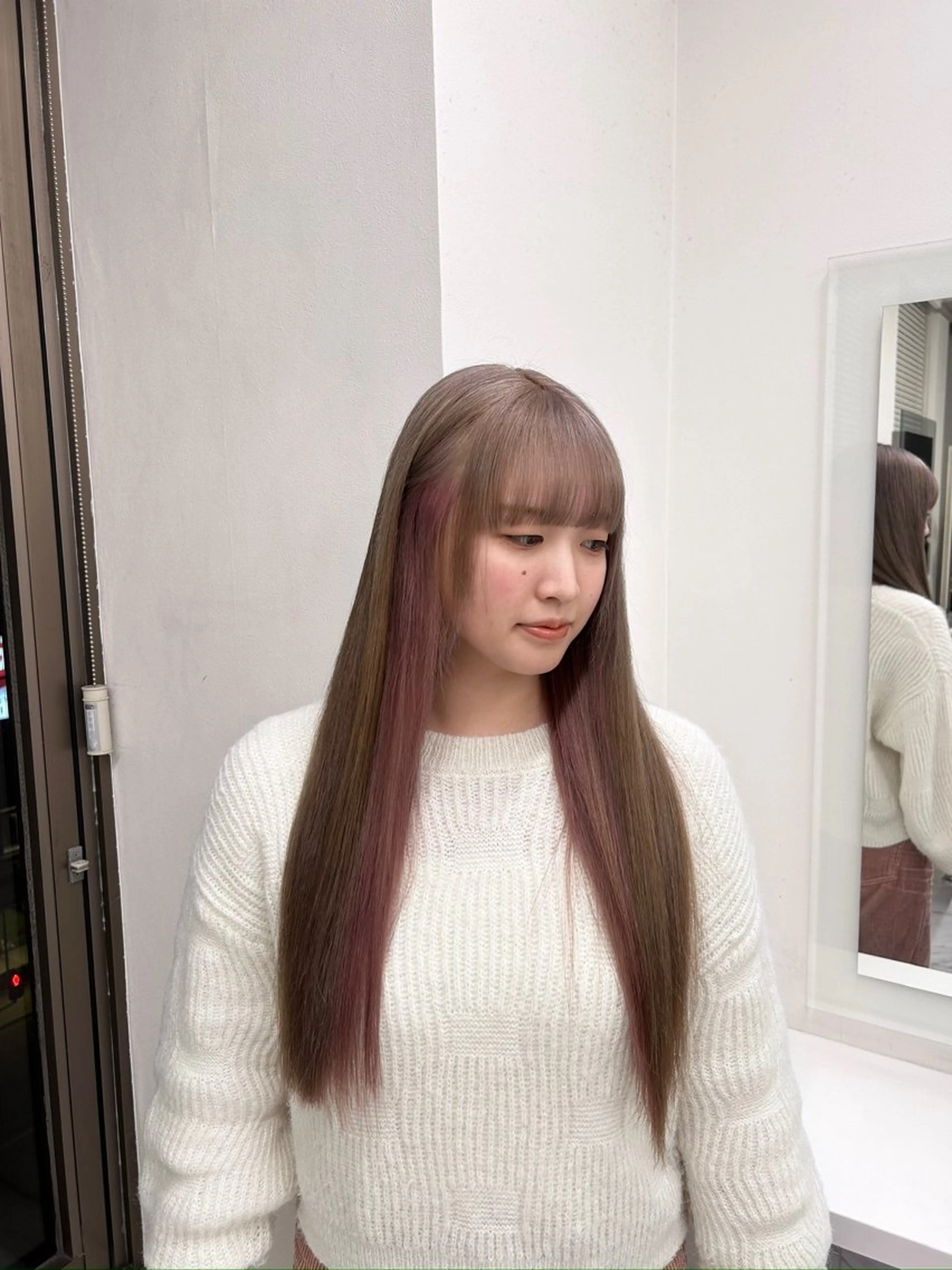 カラー ヘアカラー トリートメント 透明感ベージュ🤎 ナチュラルレイヤーのヘアスタイル