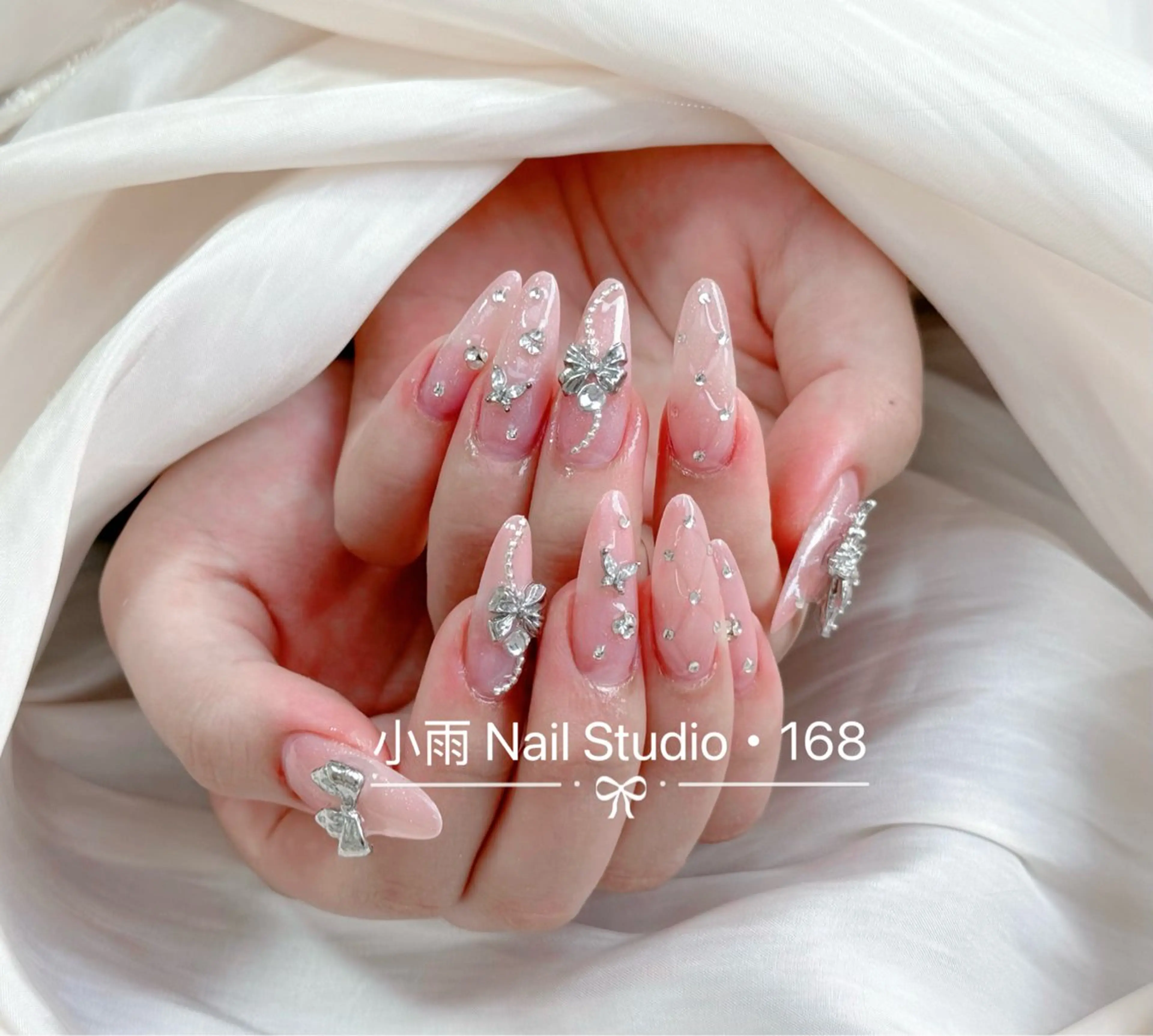 ネイル 小雨 Nail Studio・168のネイルデザイン