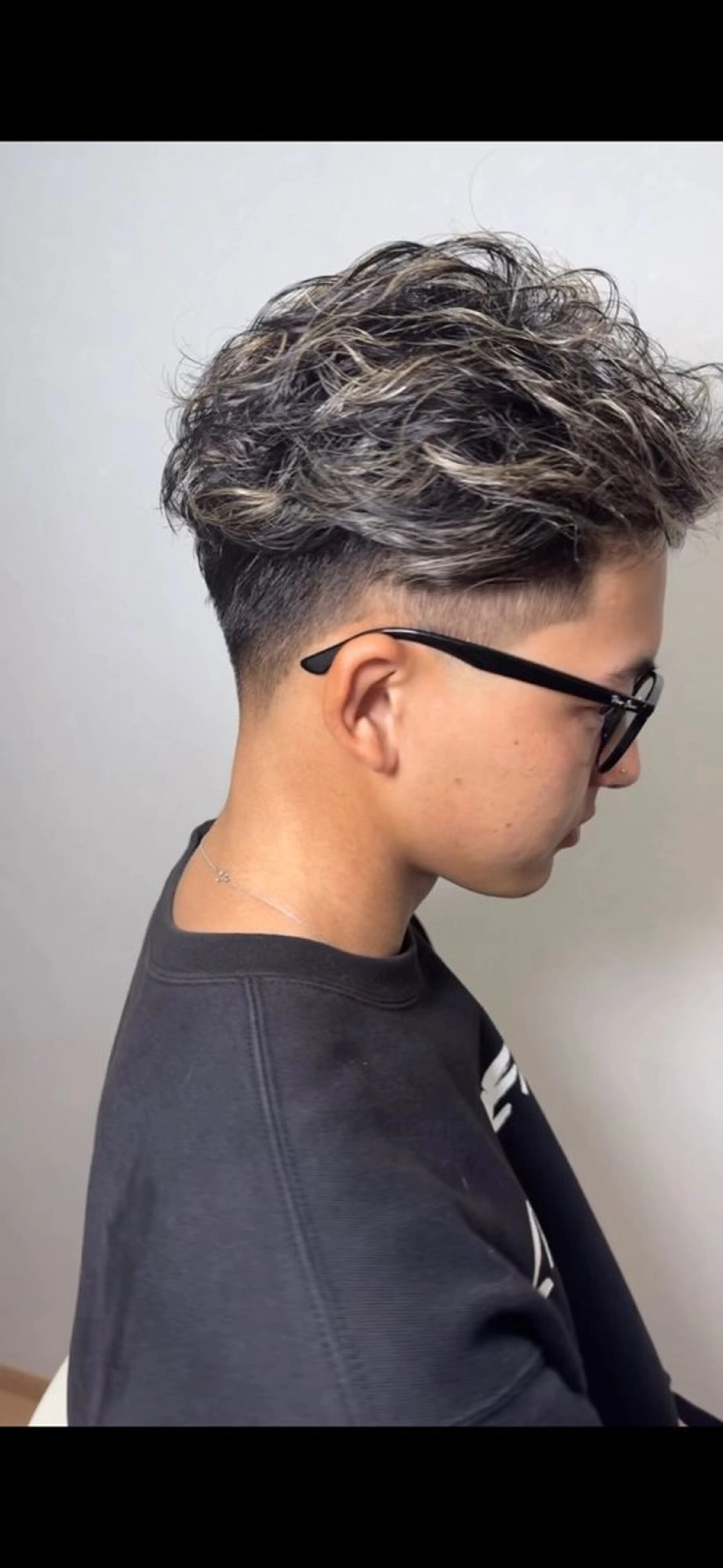 メンズ leo/ロング／ レイヤーカット⛈️のヘアスタイル