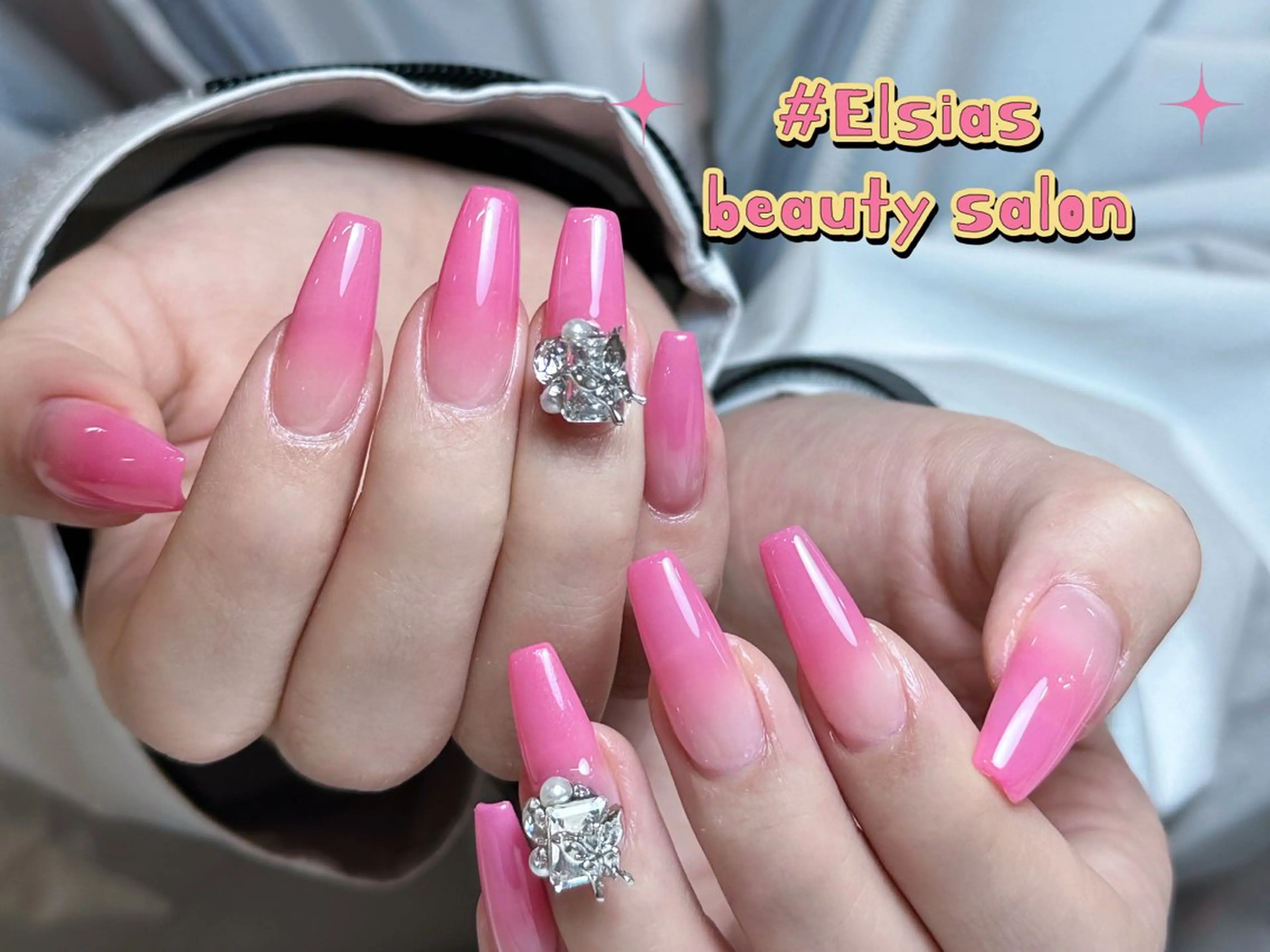 カラーグラデーション（クリアベース/ラメライン込み）（オフ代別料金+1100）（ベースカラー追加+1100）（パーツ別）の写真